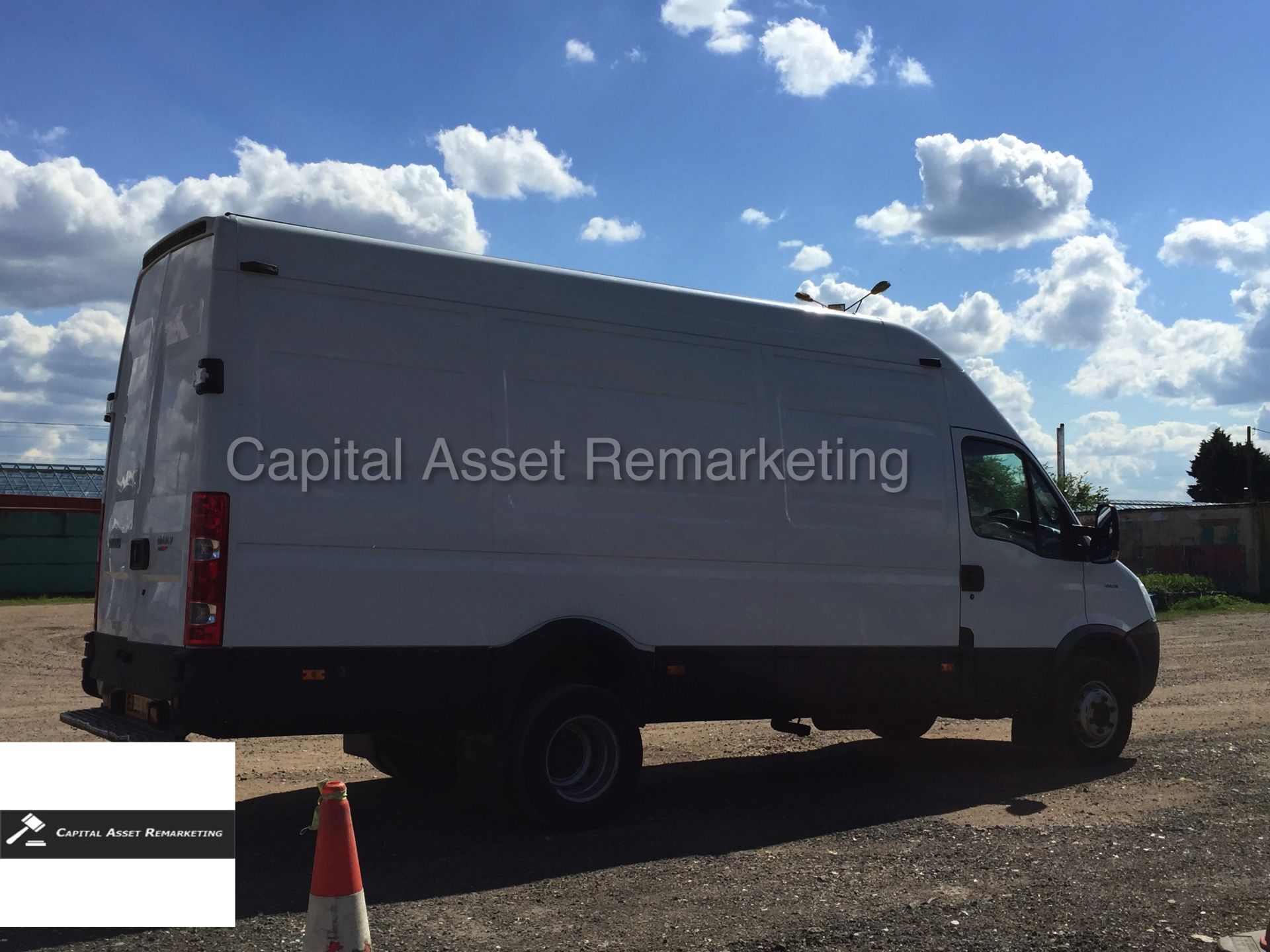 IVECO DAILY 65C18 (2009 59 REG) LWB HI-ROOF (3.0 DIESEL - HPT - 6 SPEED)   **RARE VAN - LOW MILES** - Image 8 of 19