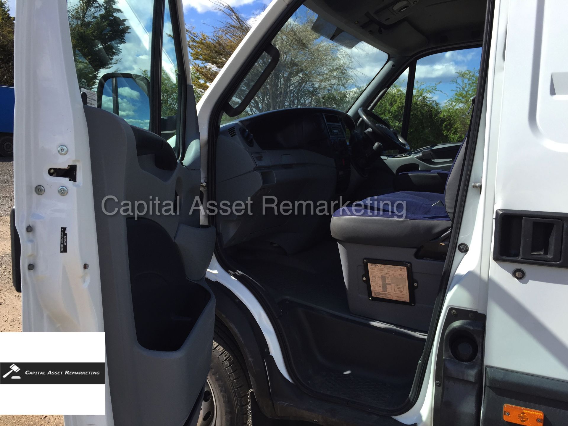 IVECO DAILY 65C18 (2009 59 REG) LWB HI-ROOF (3.0 DIESEL - HPT - 6 SPEED)   **RARE VAN - LOW MILES** - Image 12 of 19