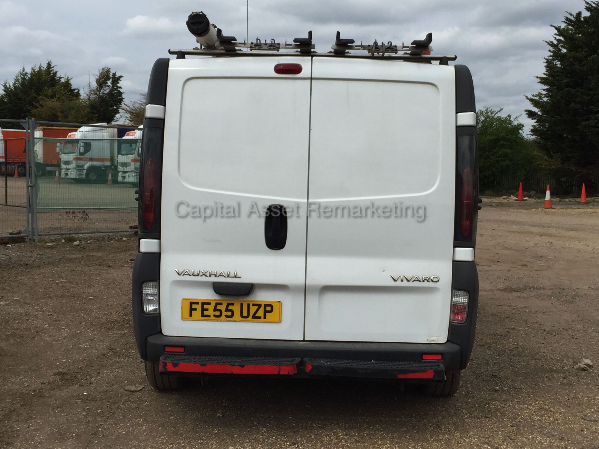 VAUXHALL VIVARO 2900 1.9 DI SWB (2005 - 55 REG) **BT FROM NEW - FULL SERVICE HISTORY** - Image 6 of 19