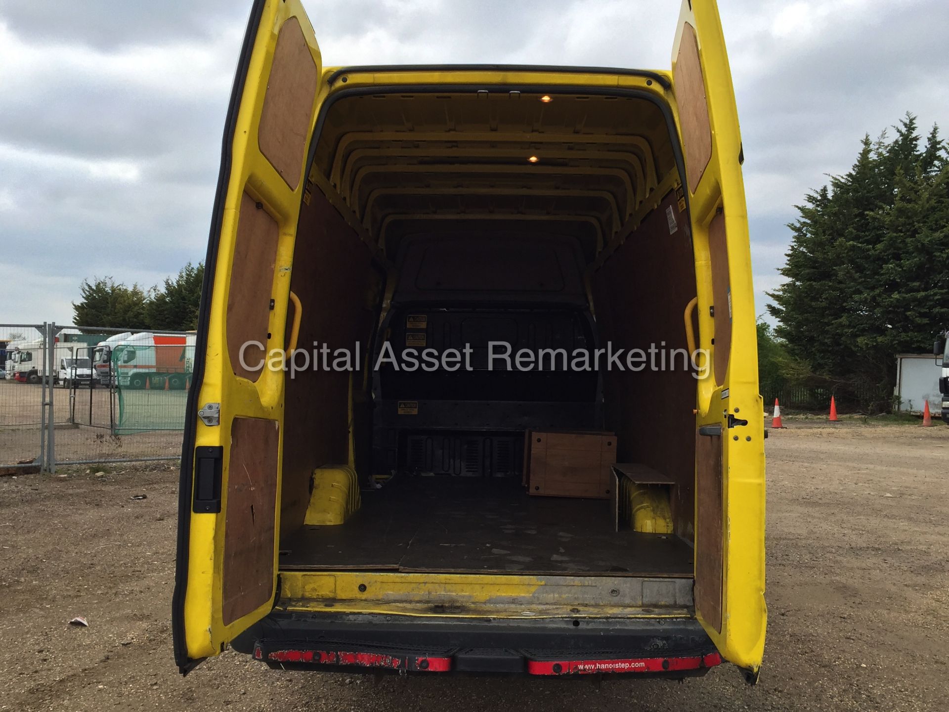 FORD TRANSIT 115 T350 XLWB HI-ROOF 'JUMBO' (2011 - 61 REG)  **1 OWNER FROM NEW - FULL HISTORY** - Image 9 of 15