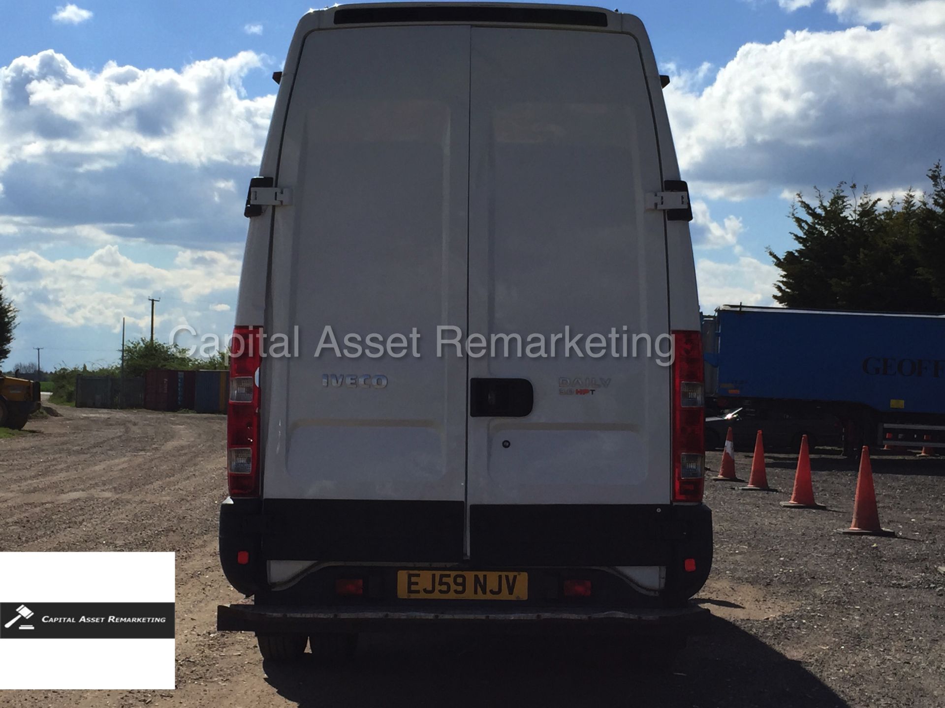 IVECO DAILY 65C18 (2009 59 REG) LWB HI-ROOF (3.0 DIESEL - HPT - 6 SPEED)   **RARE VAN - LOW MILES** - Image 6 of 19