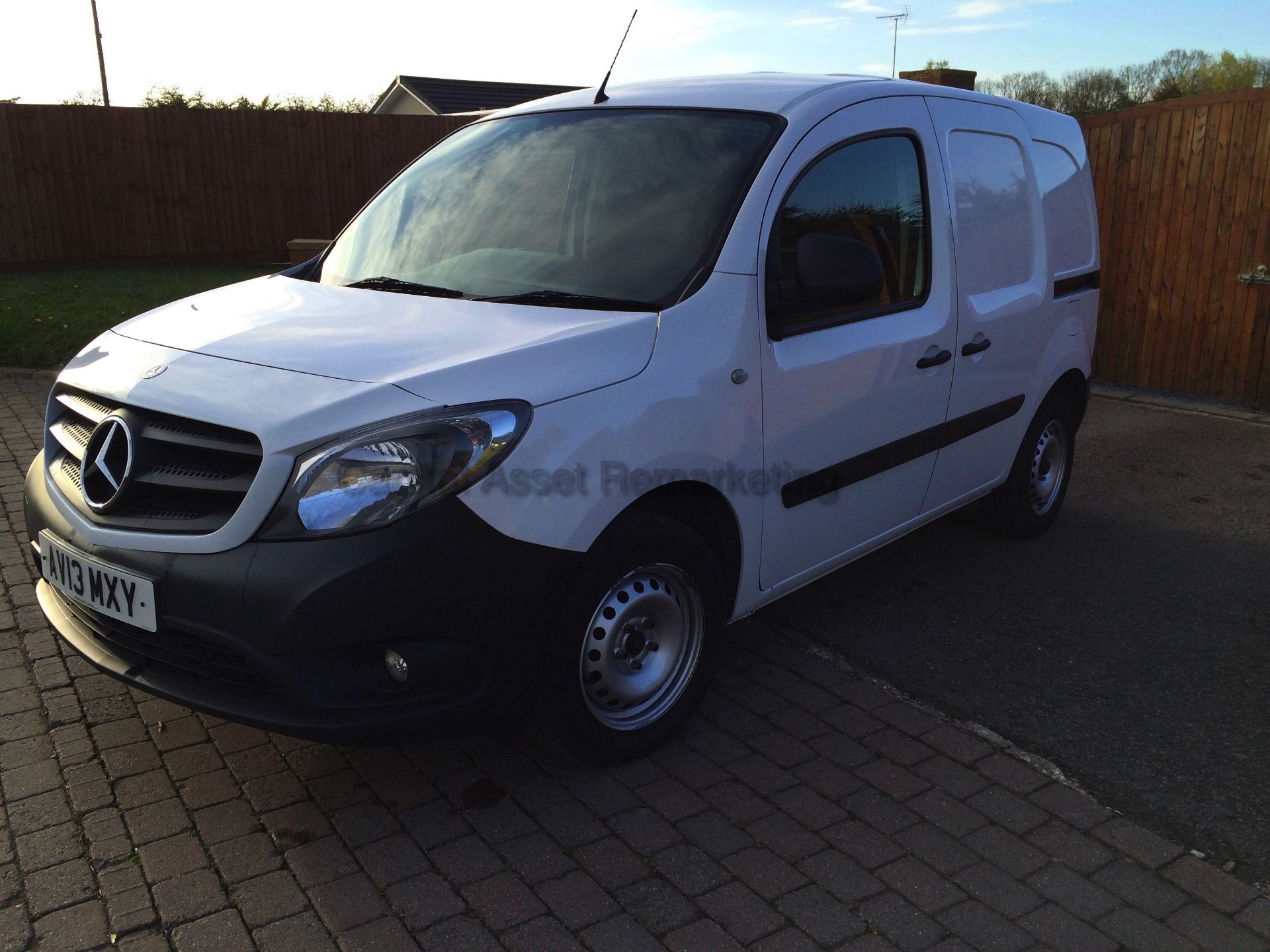 MERCEDES-BENZ CITAN 109 CDI LWB (2013 - 13 REG) TWIN SIDE DOORS - FULL HISTORY - Image 4 of 16