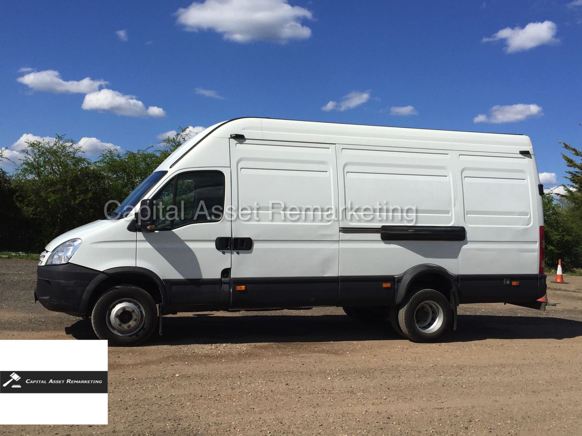 IVECO DAILY 65C18 (2009 59 REG) LWB HI-ROOF (3.0 DIESEL - HPT - 6 SPEED)   **RARE VAN - LOW MILES** - Image 4 of 19