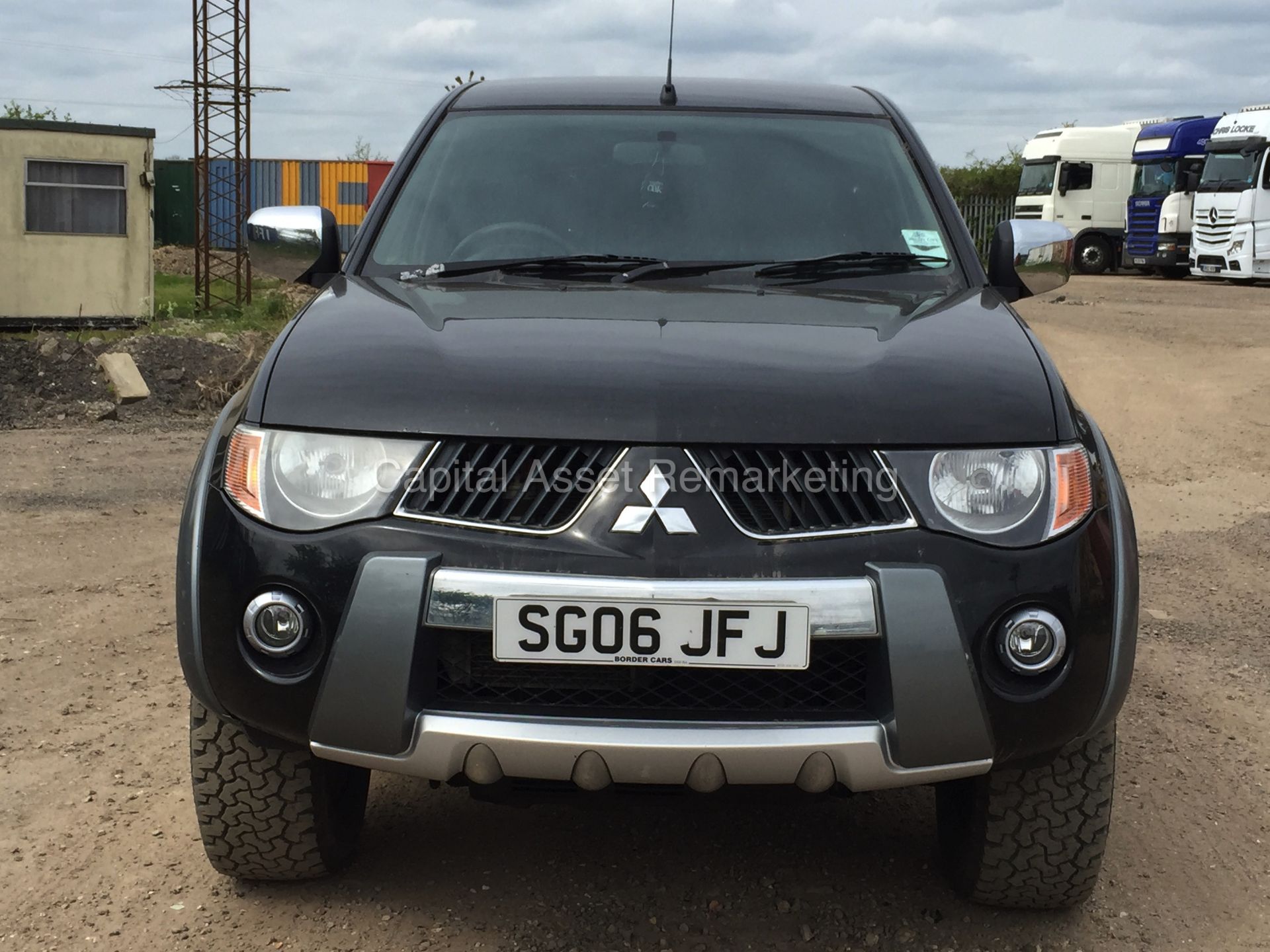 MITSUBISHI L200 'WARRIOR' 2.5 DI-D DOUBLE-CAB PICK UP (2006 - 06 REG)  **NO VAT** - Image 2 of 17