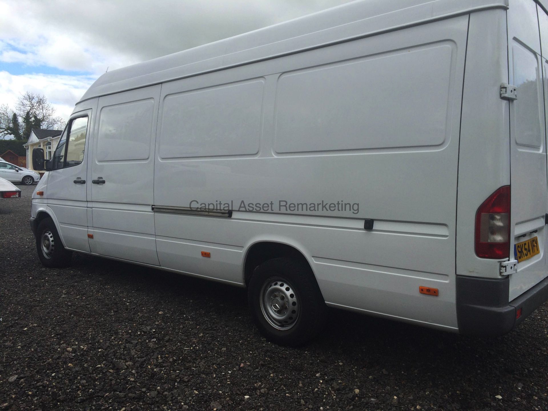 MERCEDES SPRINTER 311 CDI LWB HI-ROOF (2004 - 54 REG)  **LOW MILEAGE** - Image 4 of 15