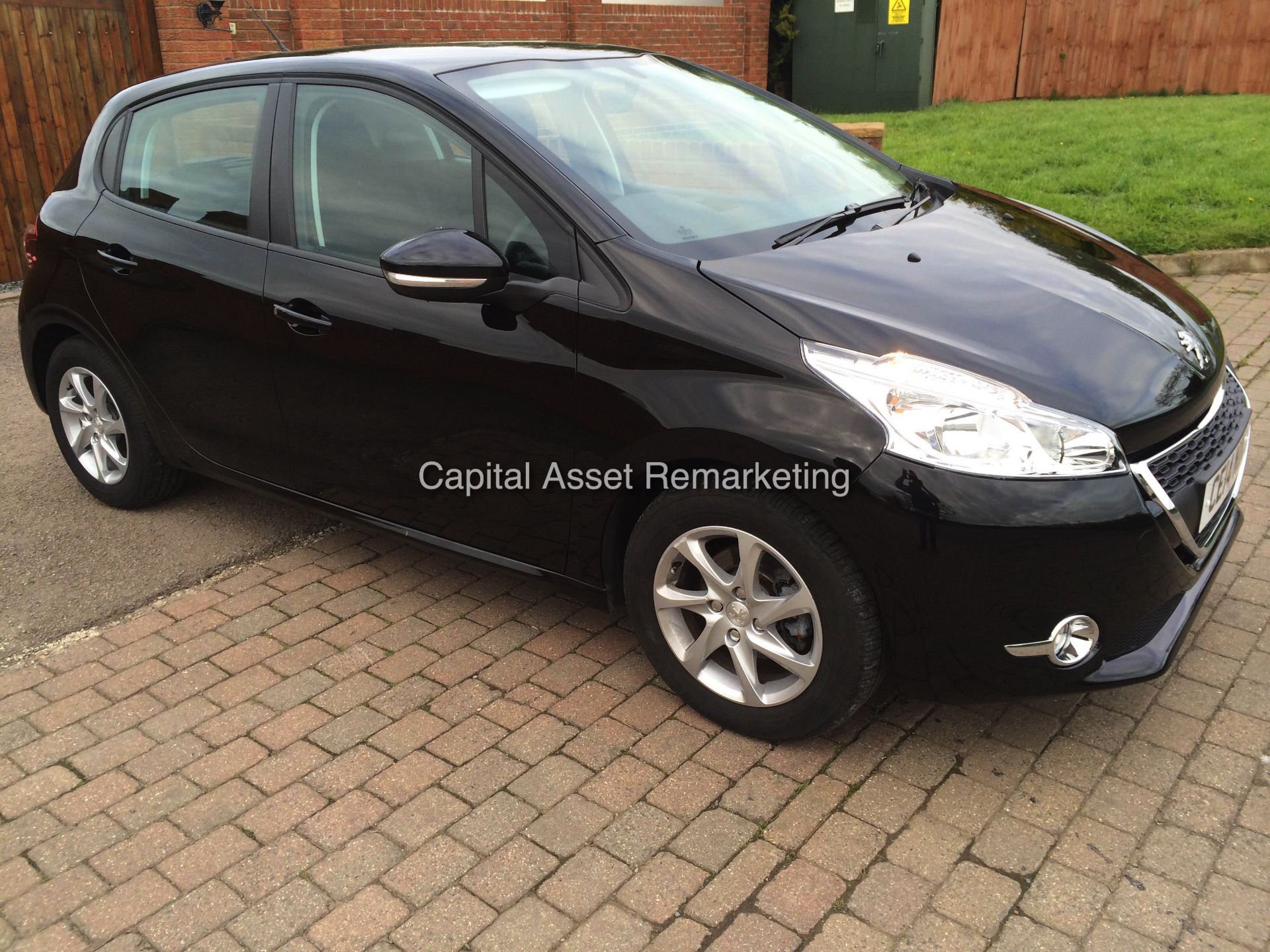 PEUGEOT 208 1.4 HDI 'ACTIVE' 5 DOOR (2014 - 14 REG)  **OWNED BY PEUGEOT FROM NEW**