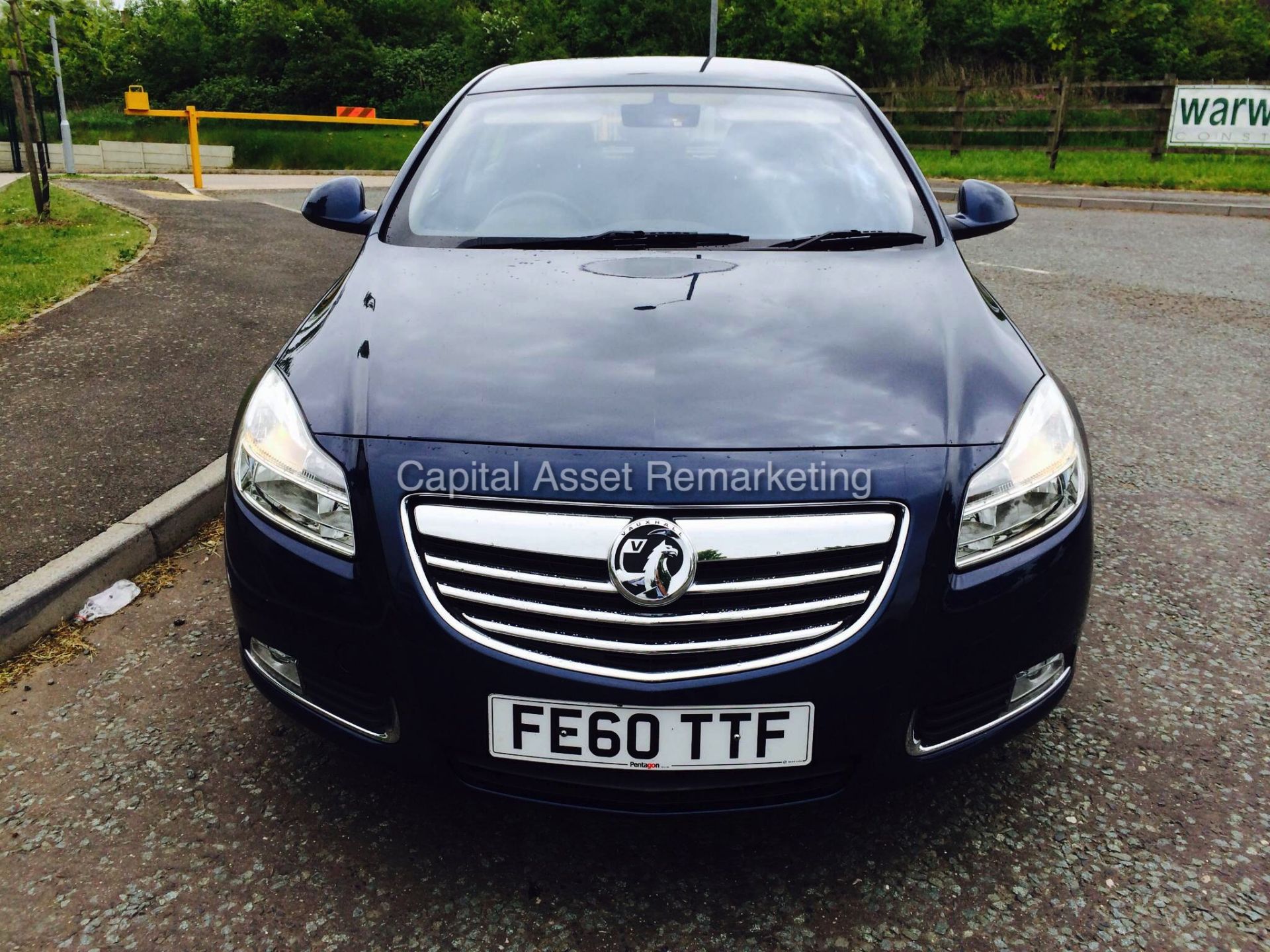 VAUXHALL INSIGNIA 2.0 CDTI 'SRI' (2010 - 60 REG) 158 BHP - 6 SPEED - AIR CON - SAT NAV - LOW MILES - Image 2 of 16