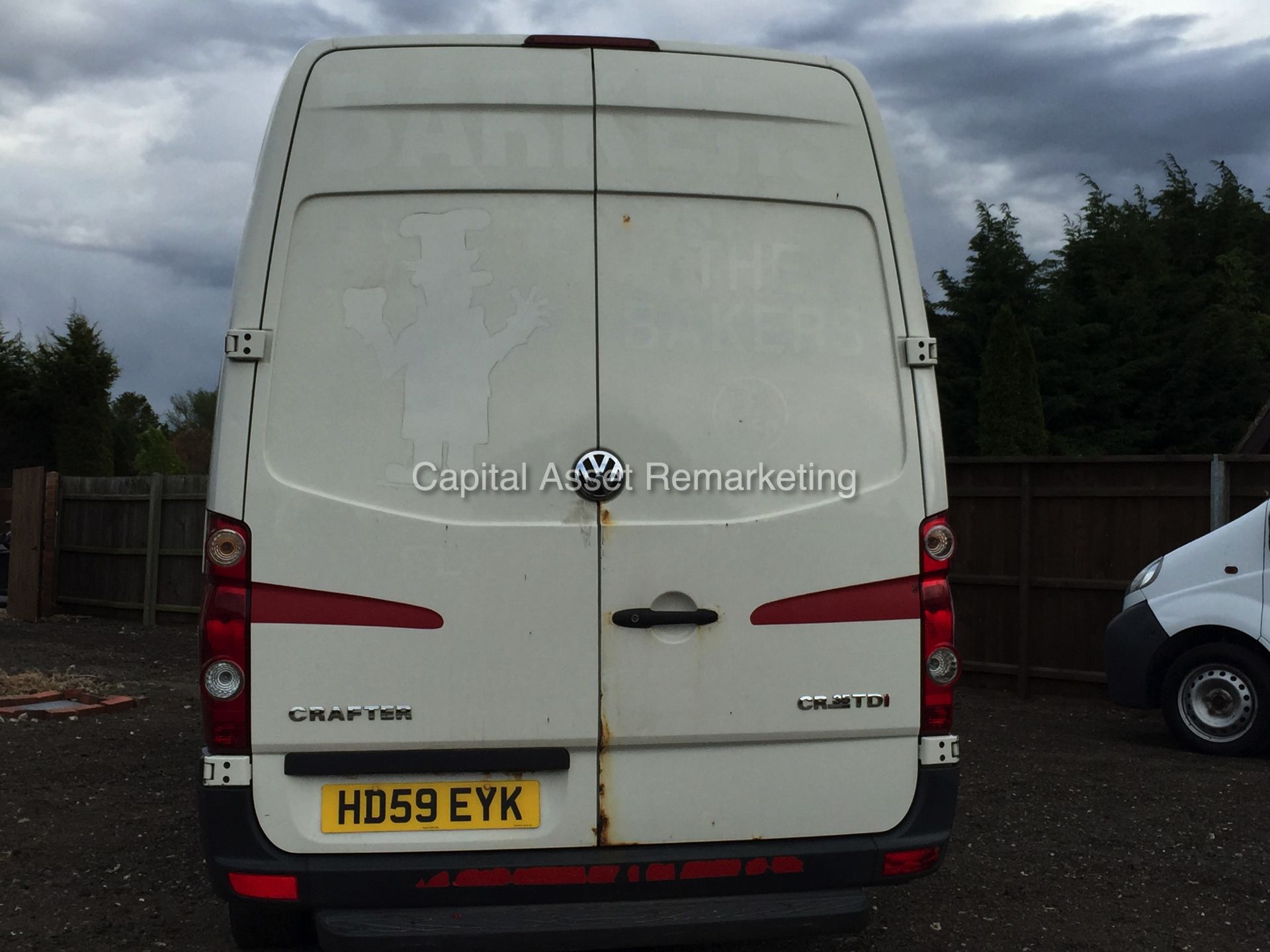 VW CRAFTER CR35 2.5 TDI 109 (2010 - 59 REG) LWB HI-ROOF (2.5 TDI - 109 BHP - 6 SPEED)  **NO VAT** - Image 6 of 17