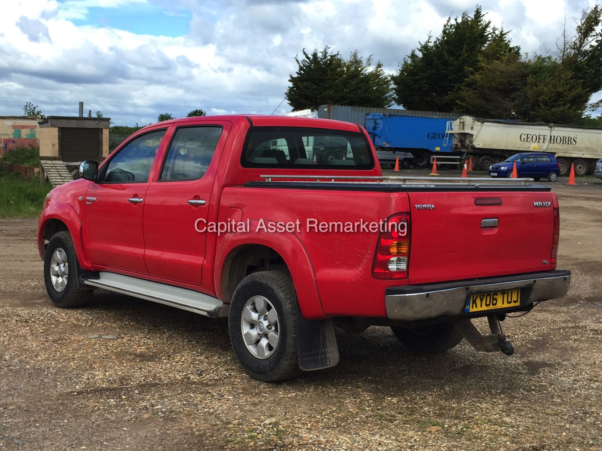 TOYOTA HILUX HL3 (2006 - 06 REG) 4x4 D/CAB PICK-UP  ** AIR CON - 1 FORMER KEEPER - NO VAT TO PAY ** - Image 3 of 19