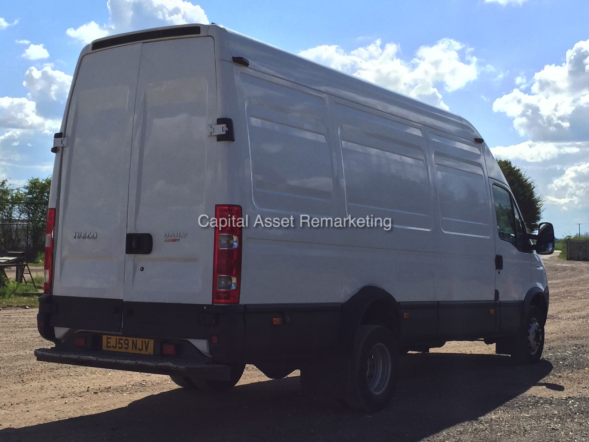 IVECO DAILY 65C18 3.0 HPT (2009 - 59 REG) LWB HI-ROOF  **1 OWNER FROM NEW - LOW MILES** - Image 7 of 19