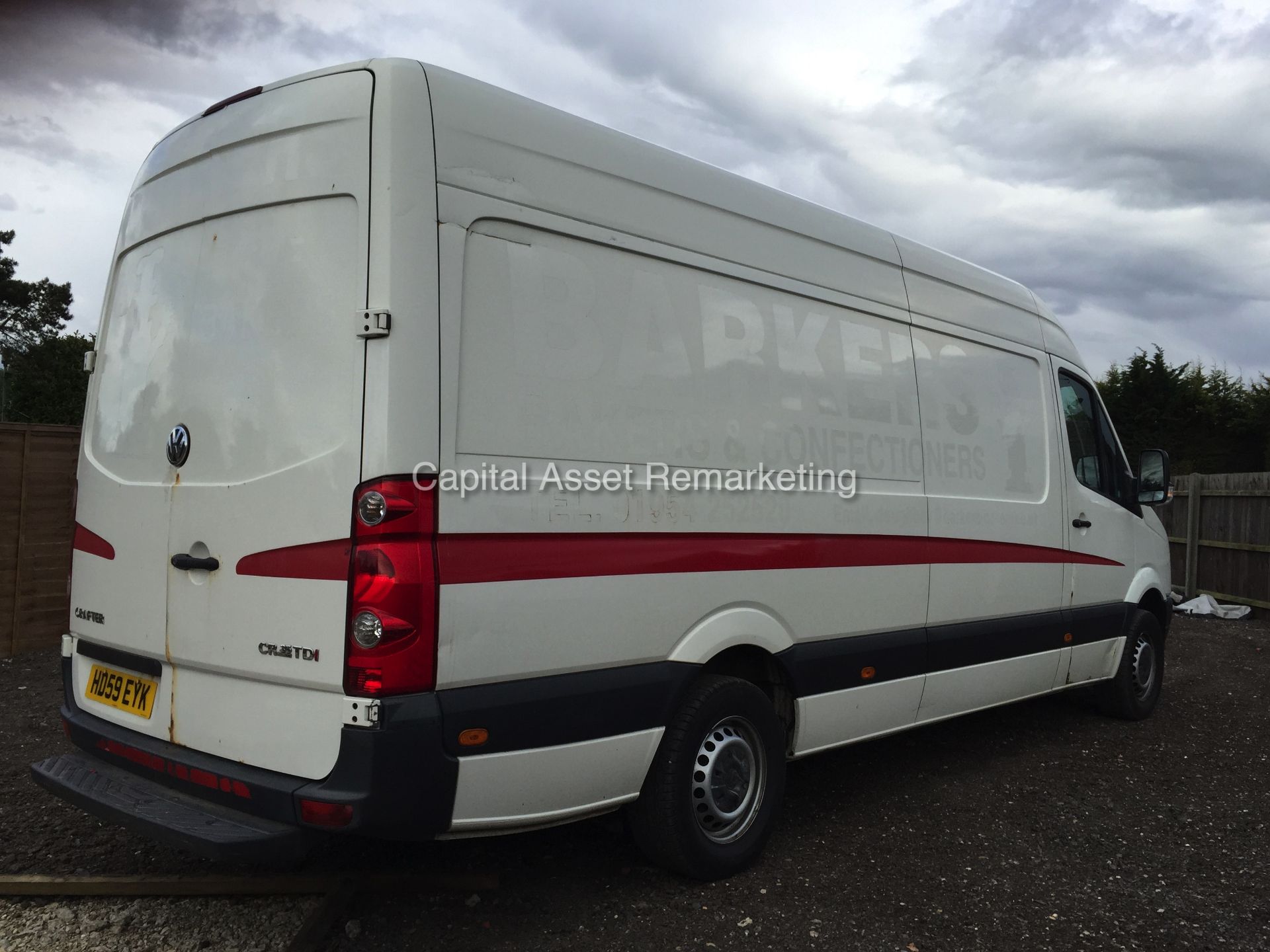 VW CRAFTER CR35 2.5 TDI 109 (2010 - 59 REG) LWB HI-ROOF (2.5 TDI - 109 BHP - 6 SPEED)  **NO VAT** - Image 7 of 17