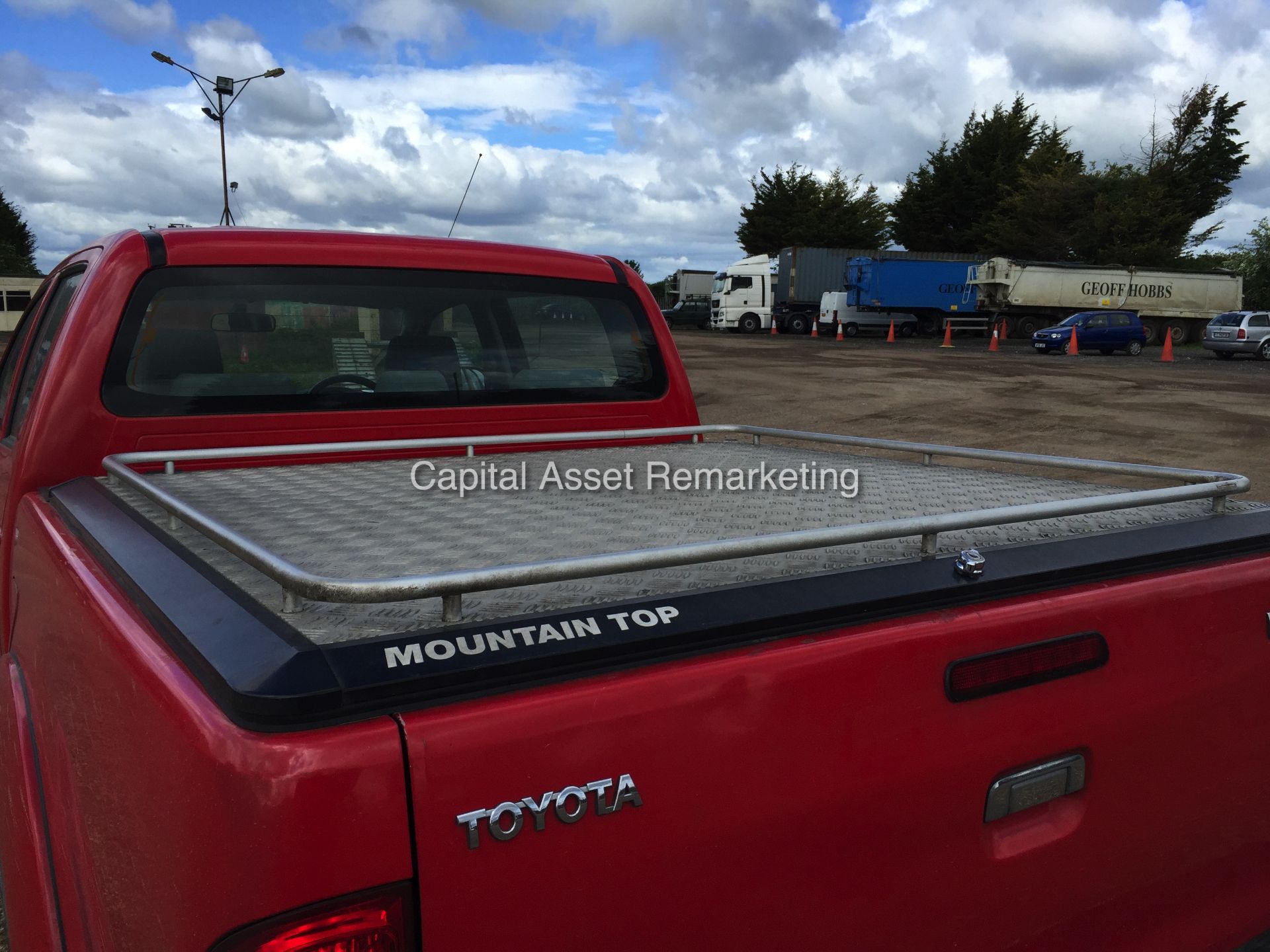 TOYOTA HILUX HL3 (2006 - 06 REG) 4x4 D/CAB PICK-UP  ** AIR CON - 1 FORMER KEEPER - NO VAT TO PAY ** - Image 10 of 19