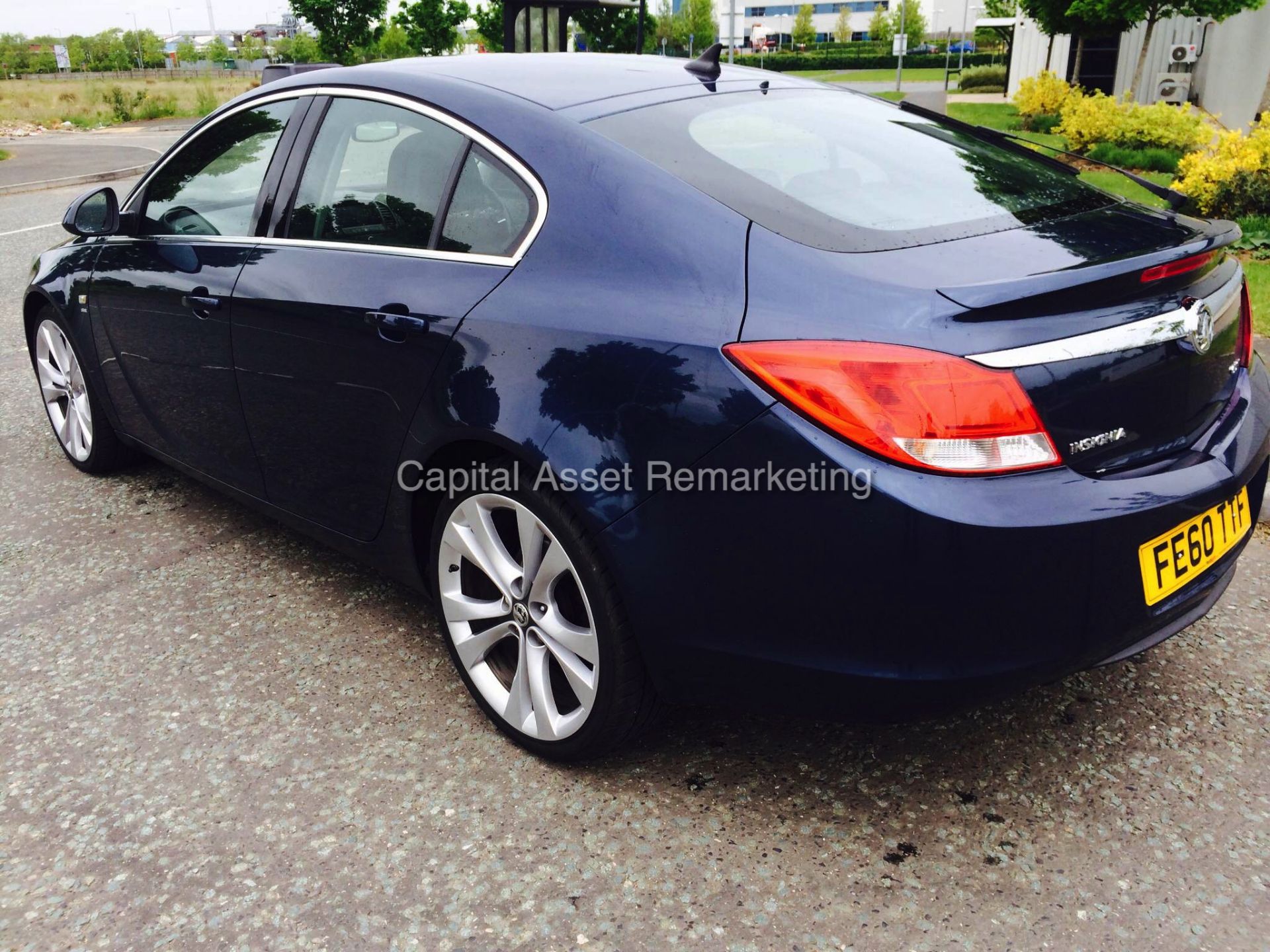 VAUXHALL INSIGNIA 2.0 CDTI 'SRI' (2010 - 60 REG) 158 BHP - 6 SPEED - AIR CON - SAT NAV - LOW MILES - Image 6 of 16