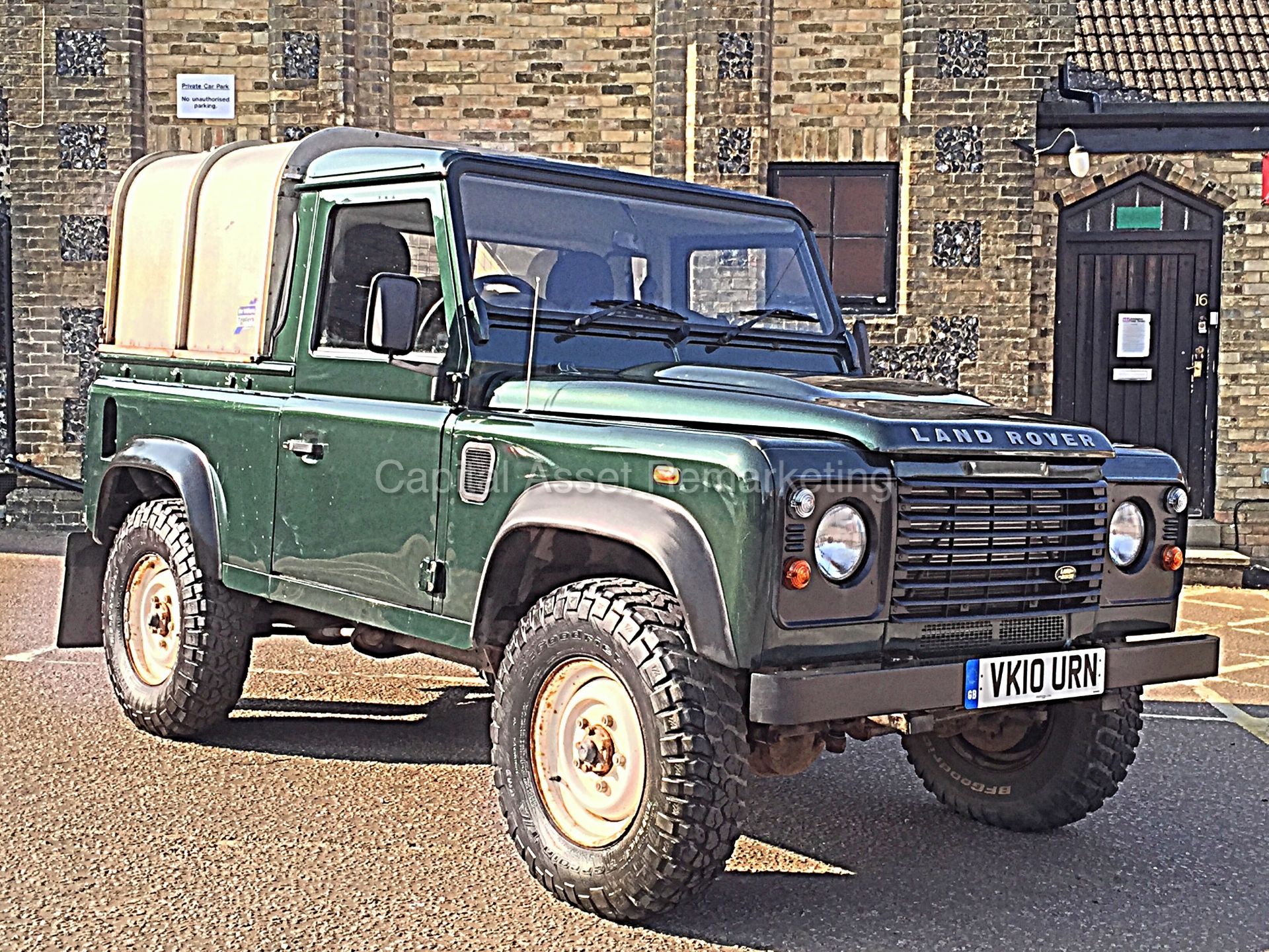 LANDROVER DEFENDER 90 PICK-UP (2010 - 10 REG) 2.4 TDCI - 6 SPEED  **27,545 MILES ONLY - 1 OWNER**