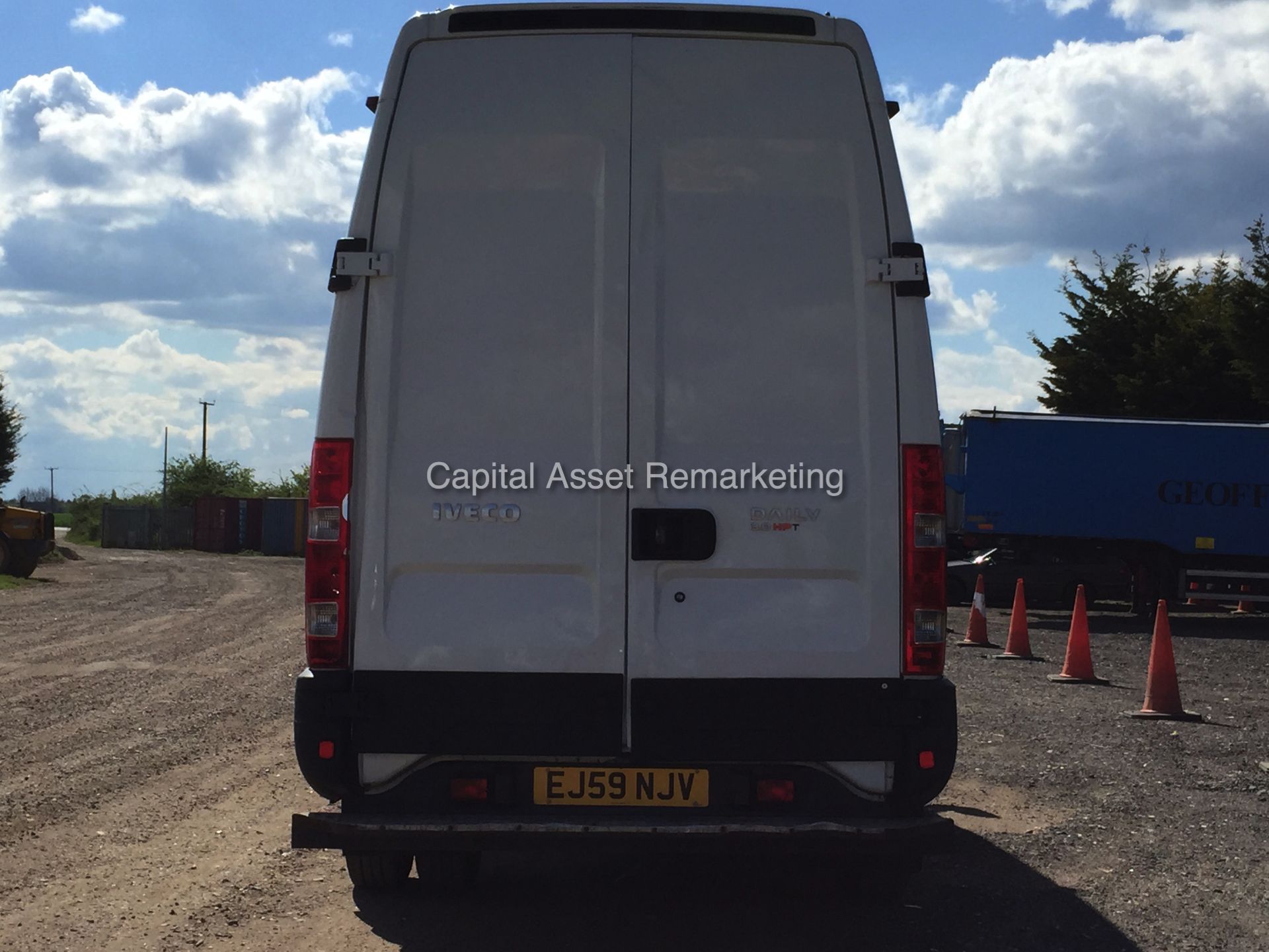 IVECO DAILY 65C18 3.0 HPT (2009 - 59 REG) LWB HI-ROOF  **1 OWNER FROM NEW - LOW MILES** - Image 6 of 19