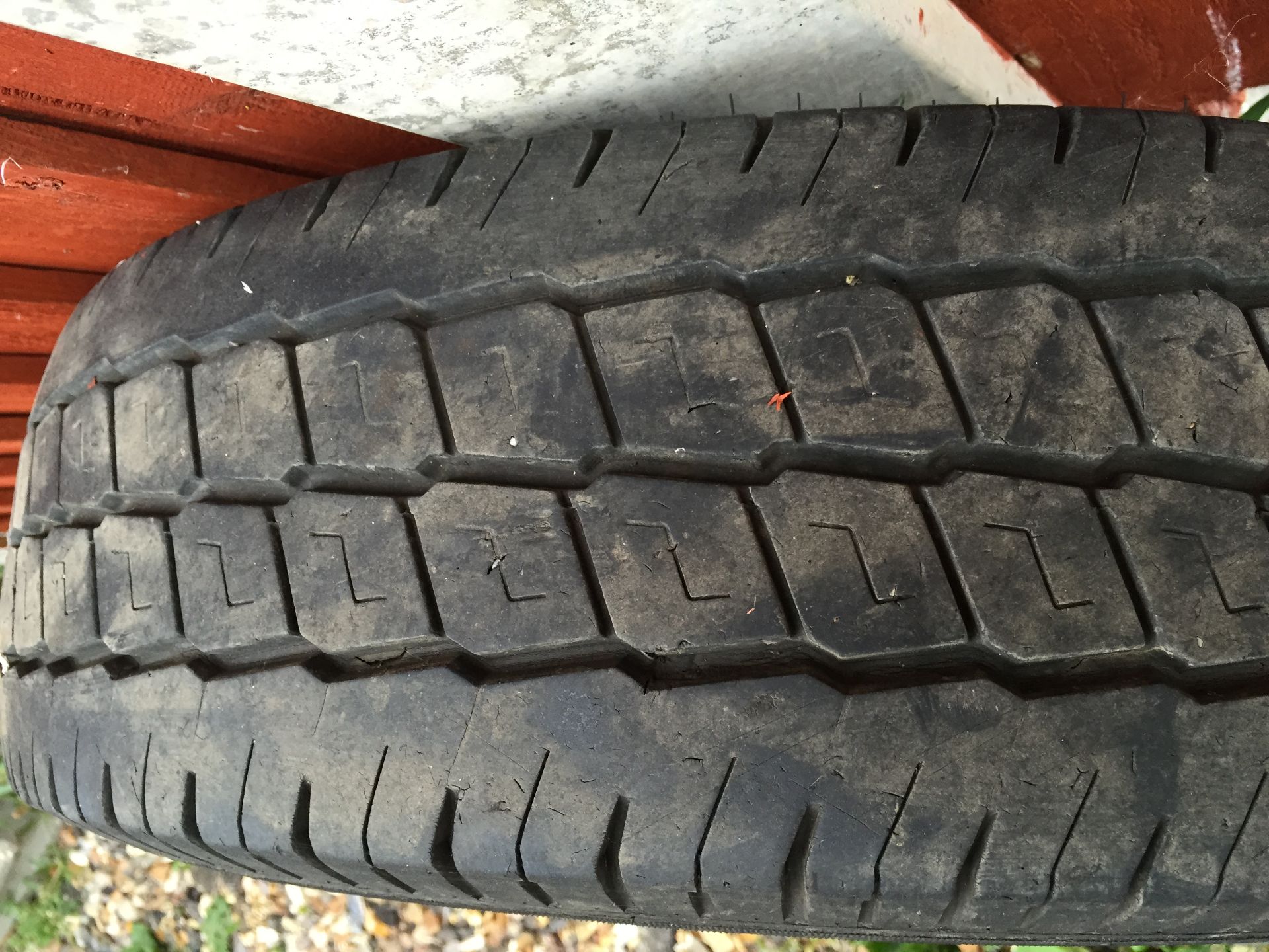 1x SUPER2000 TYRE (195/70R15C) - Image 2 of 2