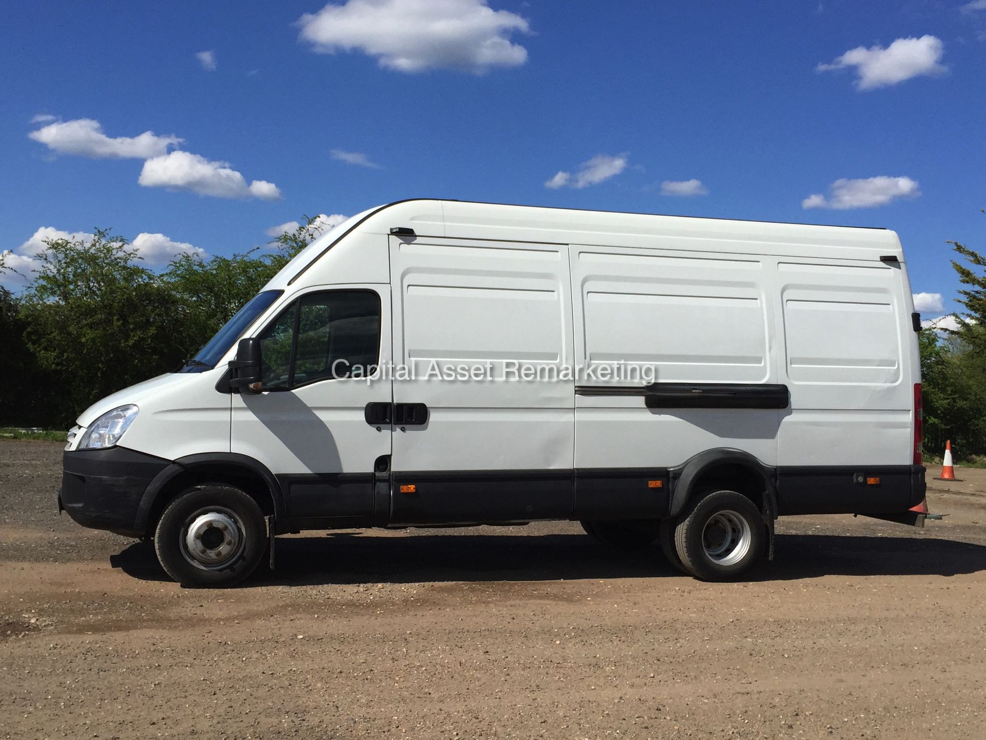 IVECO DAILY 65C18 3.0 HPT (2009 - 59 REG) LWB HI-ROOF  **1 OWNER FROM NEW - LOW MILES** - Image 4 of 19