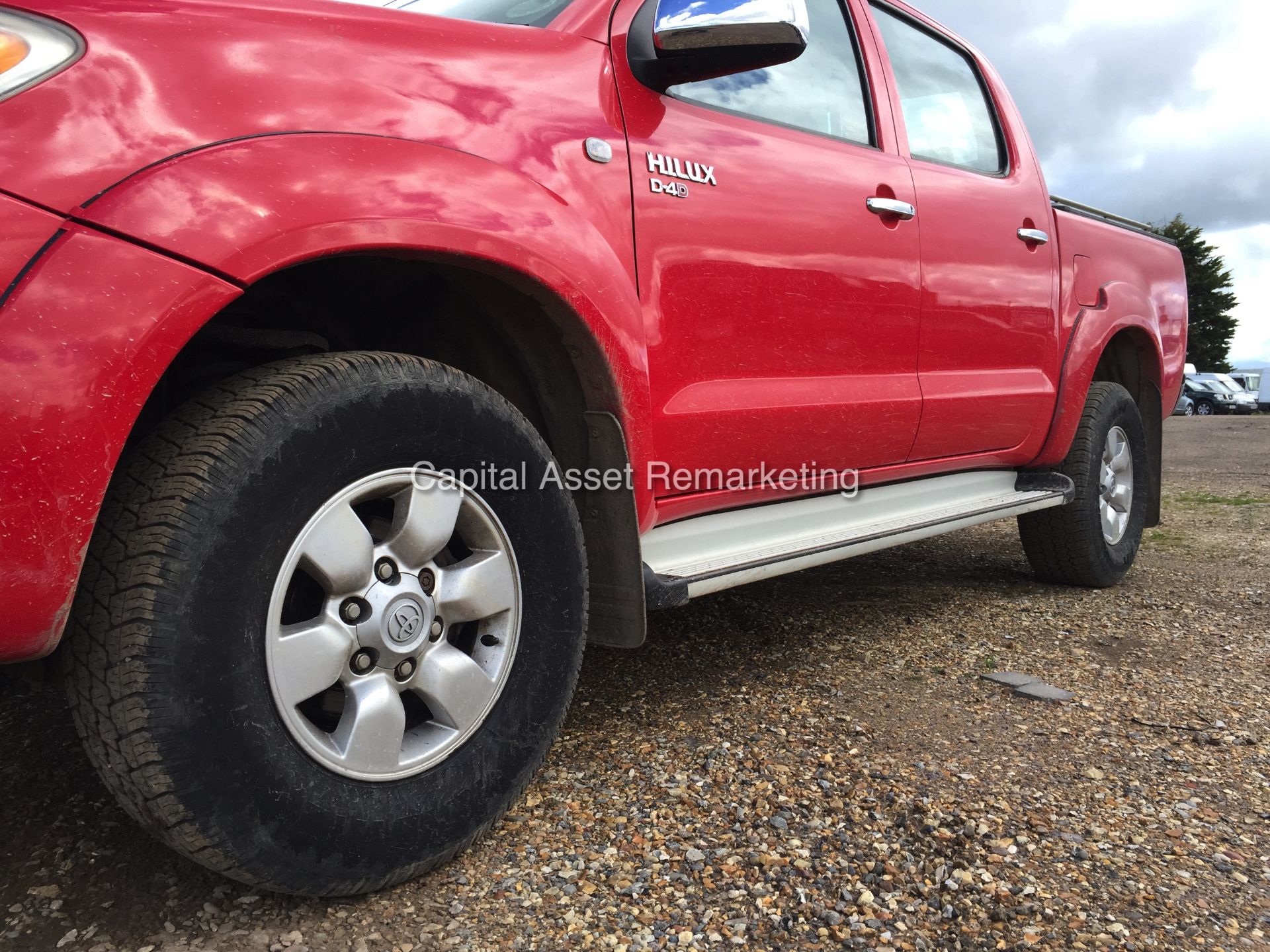 TOYOTA HILUX HL3 (2006 - 06 REG) 4x4 D/CAB PICK-UP  ** AIR CON - 1 FORMER KEEPER - NO VAT TO PAY ** - Image 11 of 19