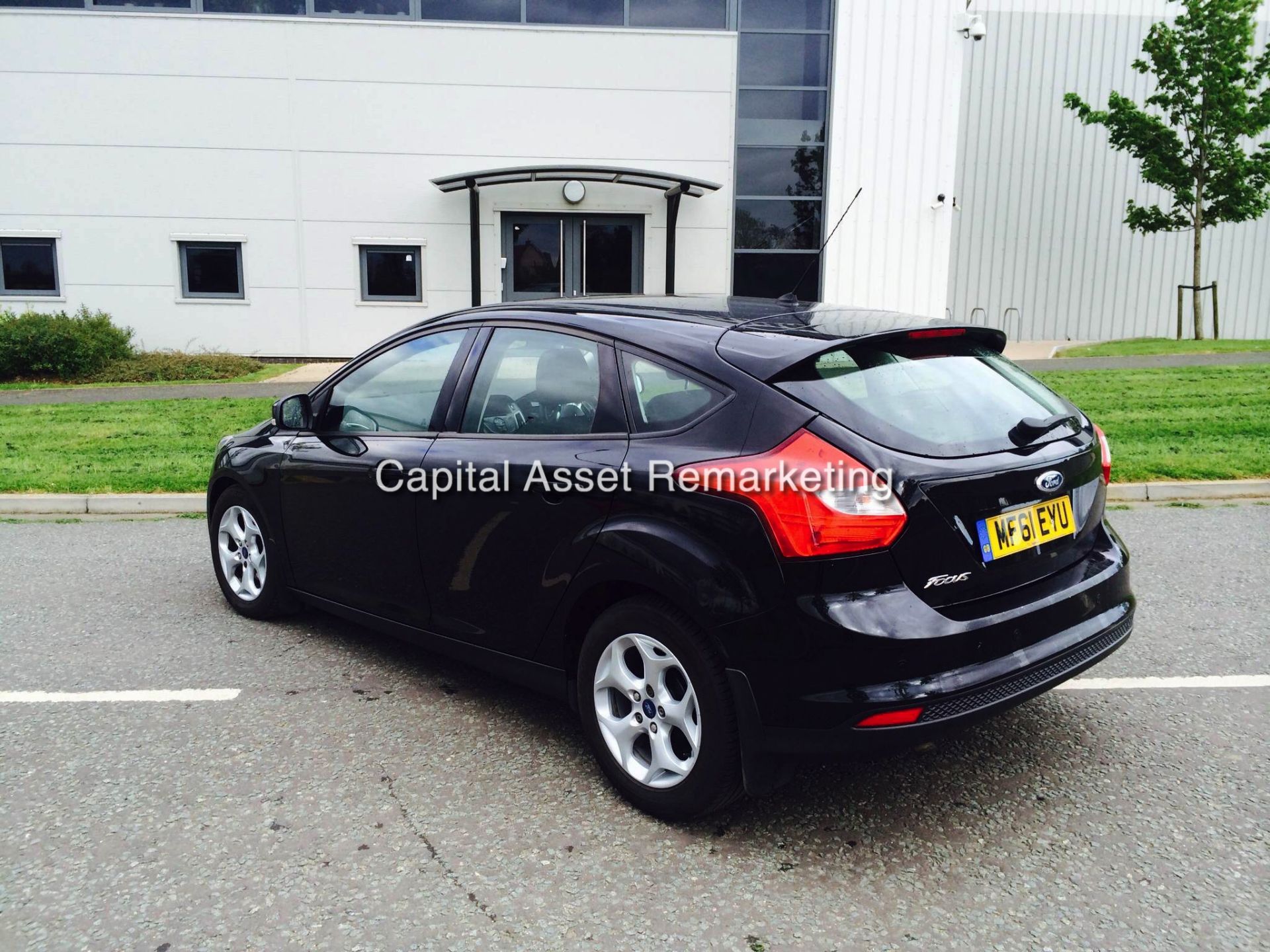 FORD FOCUS 1.6 TDCI 'EDGE' 5 DOOR HATCHBACK (2011 - 61 REG)  **1 COMPANY OWNER FROM NEW** - Image 4 of 16