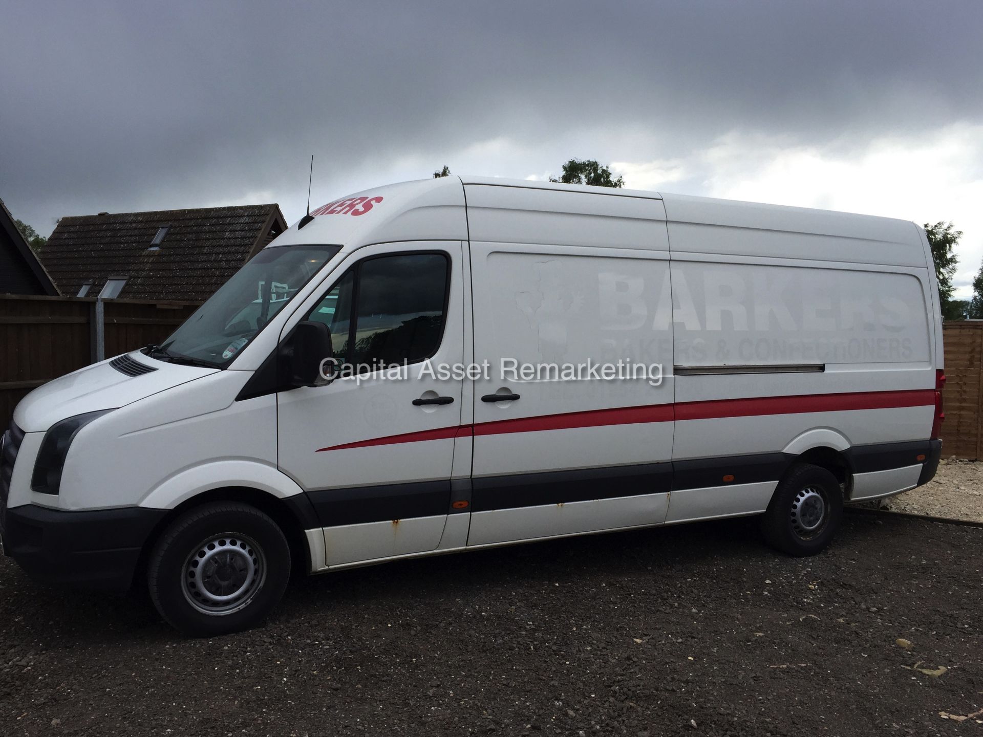 VW CRAFTER CR35 2.5 TDI 109 (2010 - 59 REG) LWB HI-ROOF (2.5 TDI - 109 BHP - 6 SPEED)  **NO VAT** - Image 4 of 17