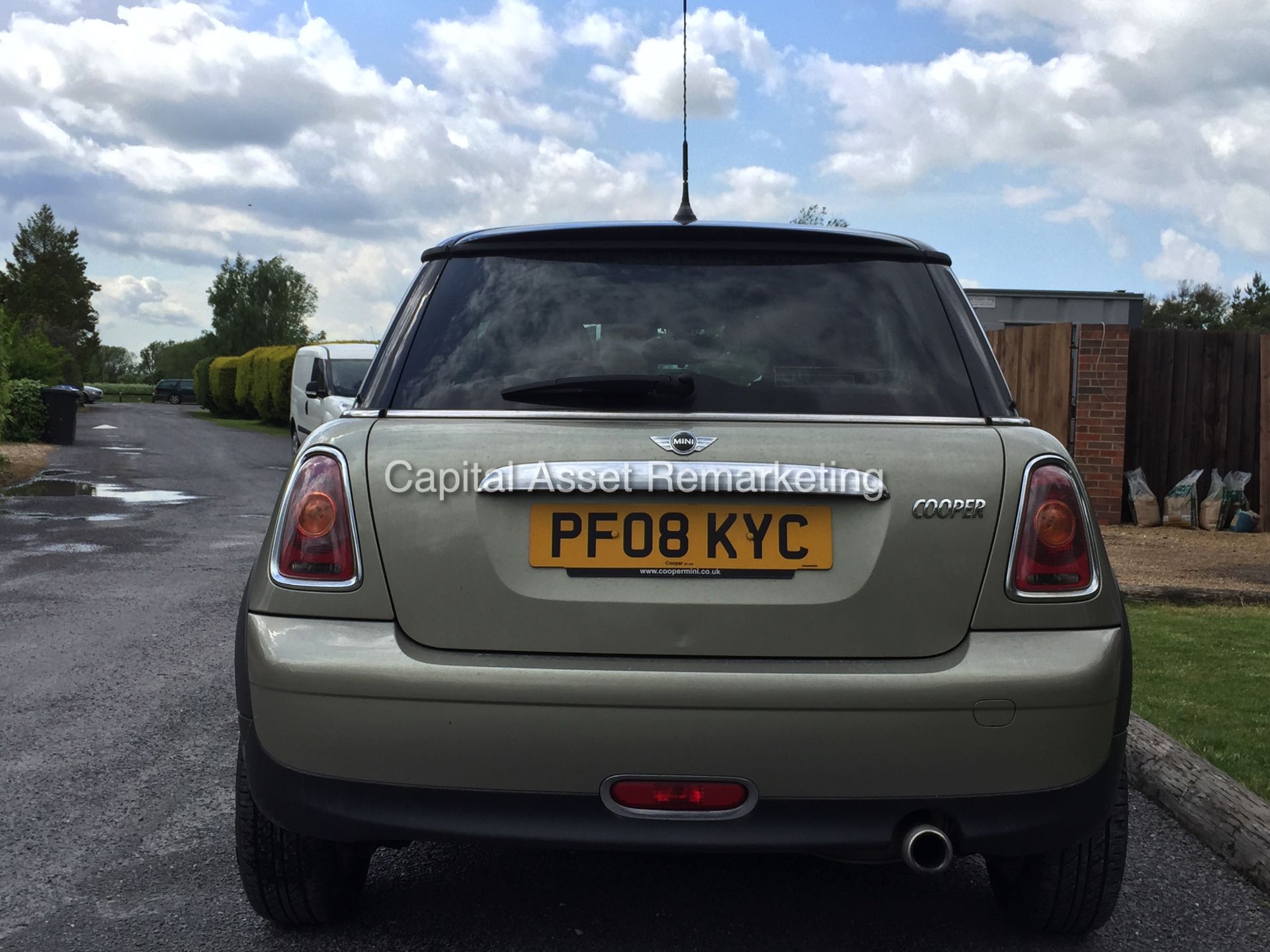 MINI COOPER 1.6 '3 DOOR HATCHBACK' (2008 - 08 REG) **6 SPEED - AIR CON - NO VAT TO PAY** - Image 6 of 17