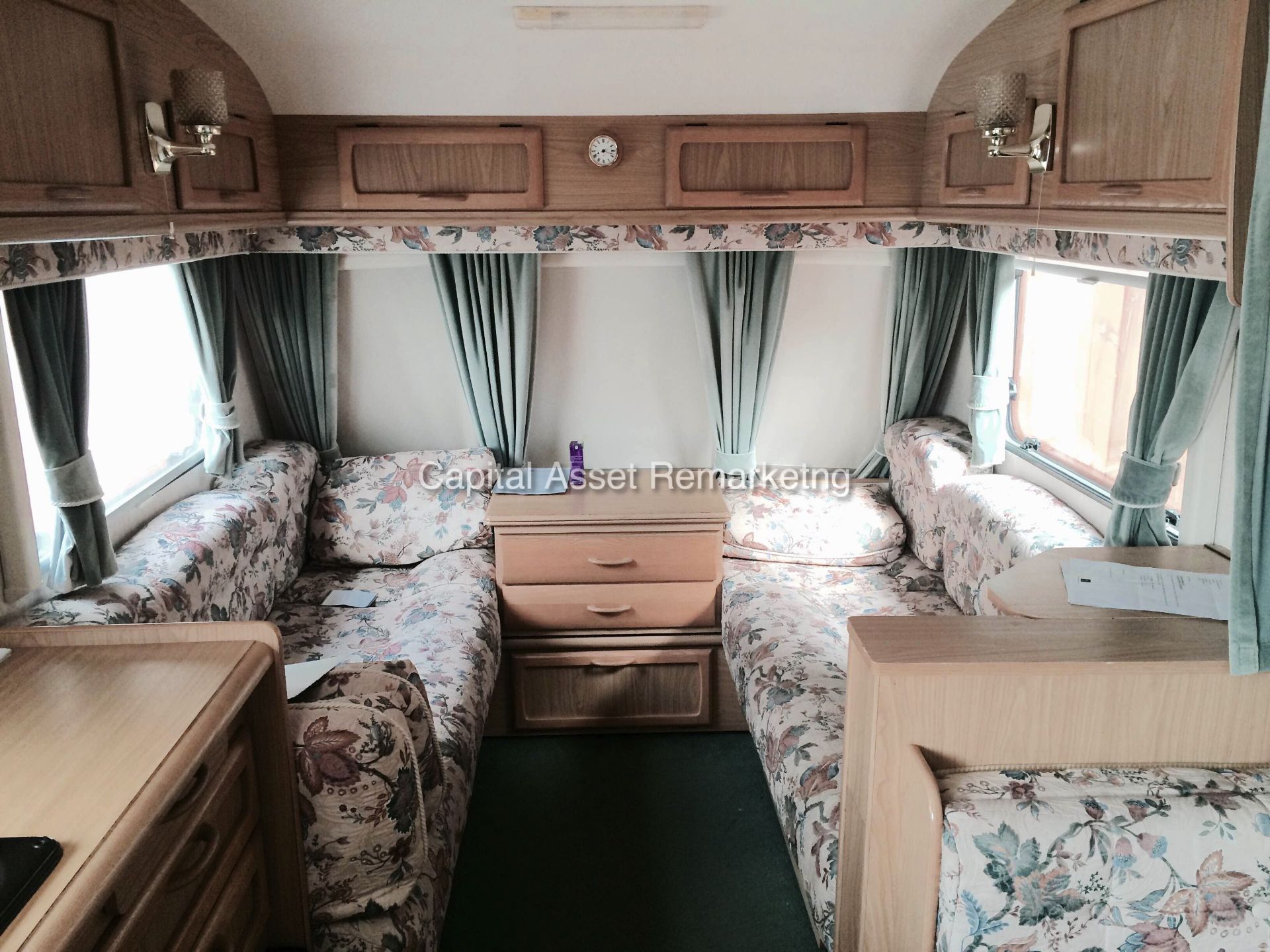 BAILEY PAGEANT 'CHAMPAGNE' CARAVAN (1999 YEAR) **CRIS REGISTERED** (NO VAT - SAVE 20%) - Image 8 of 9