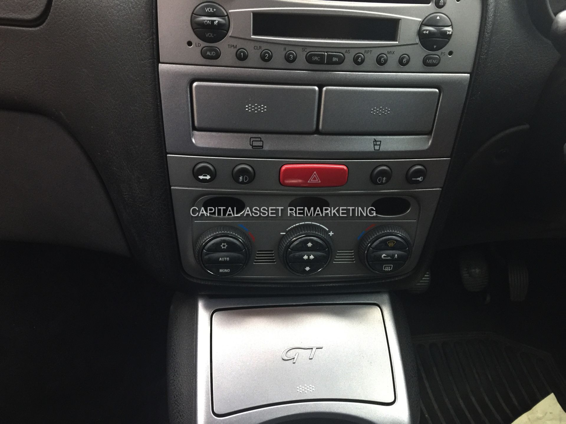 ALFA ROMEO GT 2.0 2006(06) REG GT SPEC **CLIMATE CONTROL** AIR CON** FULL SERVICE HISTORY** NO VAT - Image 15 of 18