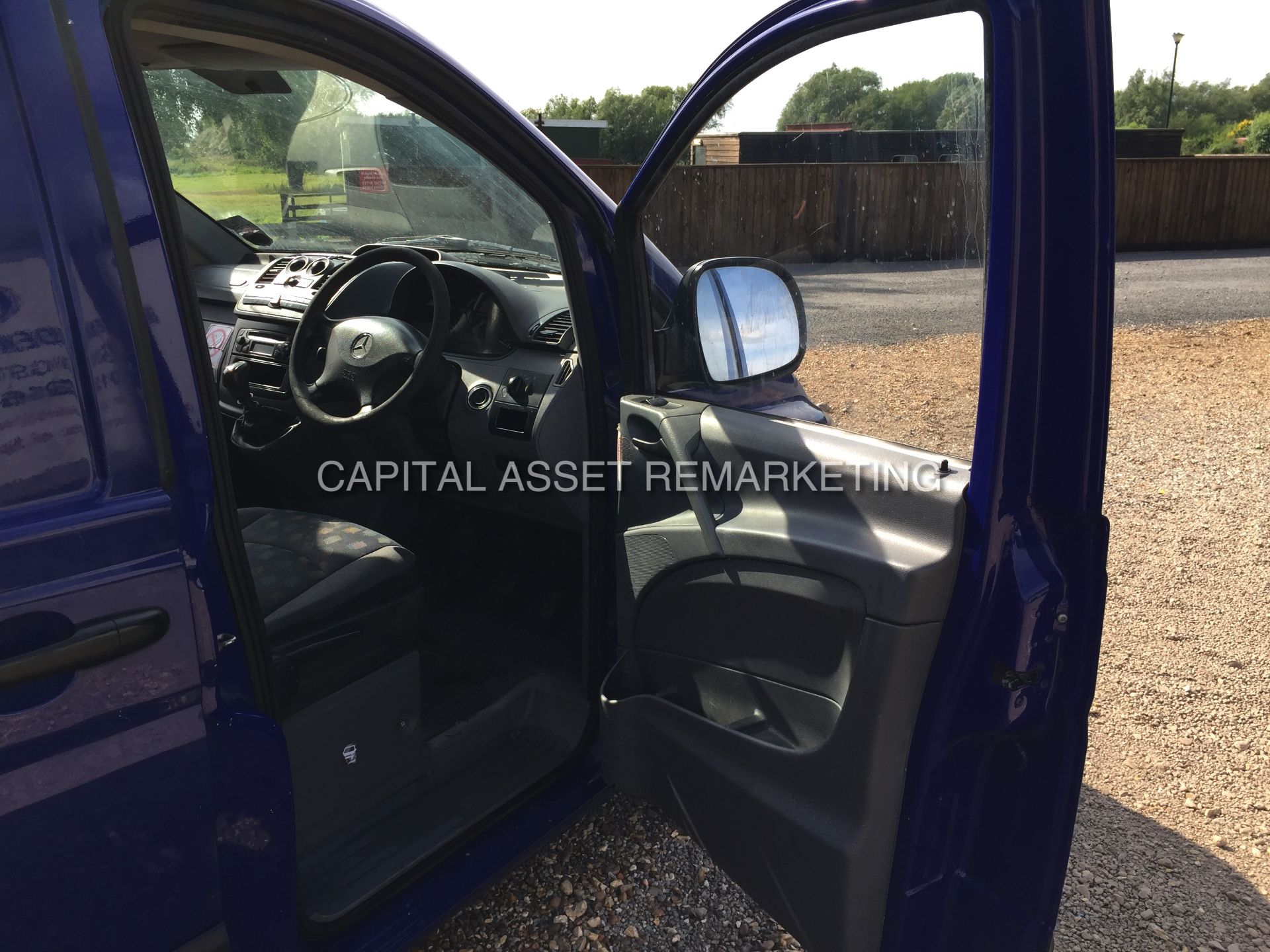 MERCEDES VITO CDI XLONG 2004(54) REG AIR CON,ELEC PACK,CD PLAYER,TWIN SIDE LOADING DOORS - Image 11 of 15