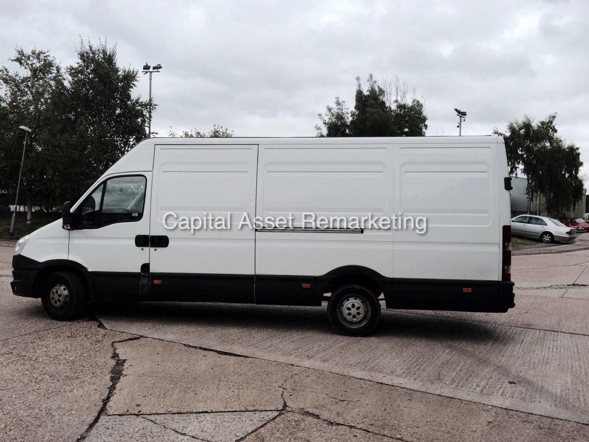 IVECO DAILY 35S15 LWB HI-ROOF (2013 - 63 REG) 2.3 DIESEL - 150 BHP - 6 SPEED - LOW MILES   (1 OWNER) - Image 3 of 11