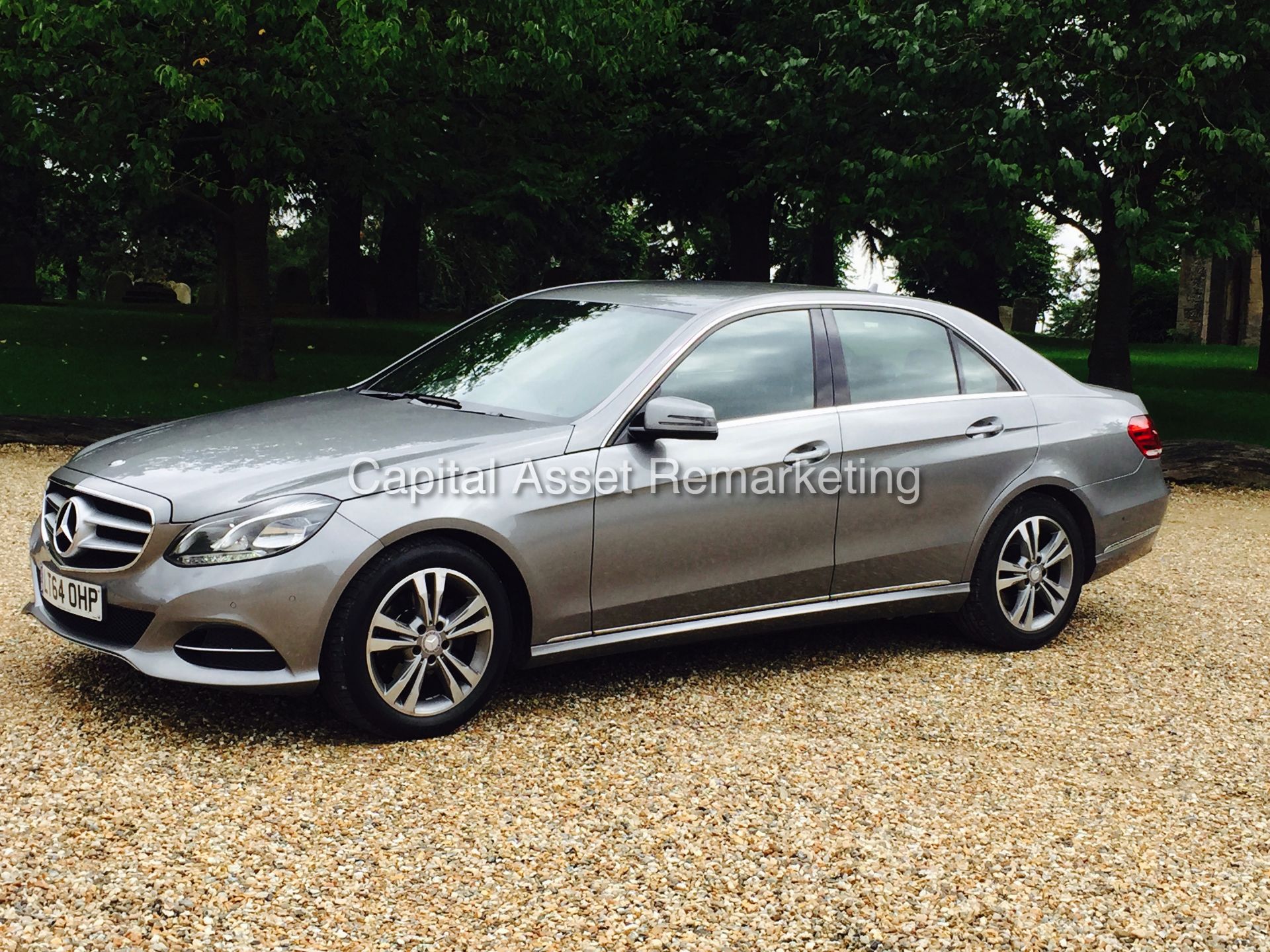 MERCEDES-BENZ E220 CDI 'BLUETEC' (2014 - 64 REG) LEATHER - AUTO - SAT NAV (1 OWNER FROM NEW) - Image 4 of 17