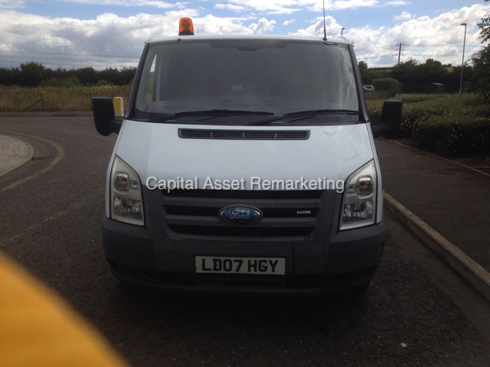 FORD TRANSIT 85 T260S (2007 - 07 REG) 2.2 TDCI - 85 PS - 5 SPEED - SWB (LOOK - NO VAT - SAVE 20%) - Image 2 of 6