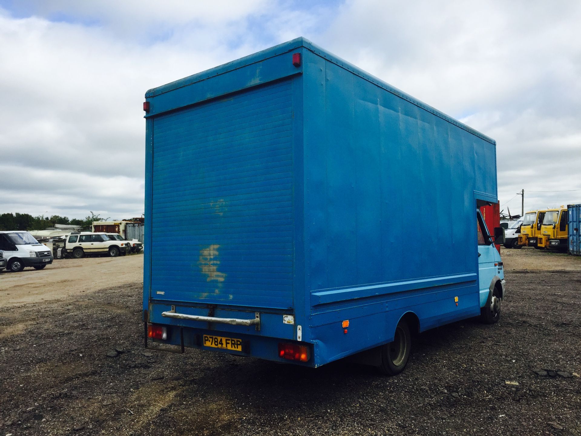 IVECO DAILY 2.8 TURBO LWB **LARGE LUTON BOX** 1996(P) REG **NO VAT TO PAY SAVE 20%** TWIN REAR AXLE - Image 4 of 10