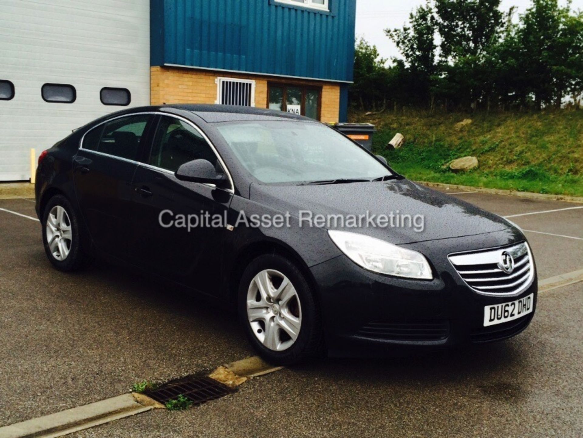 VAUXHALL INSIGNIA 'EXCLUSIVE' (2012 - 62) 2.0 CDTI - 6 SPEED - SAT NAV - Image 3 of 12