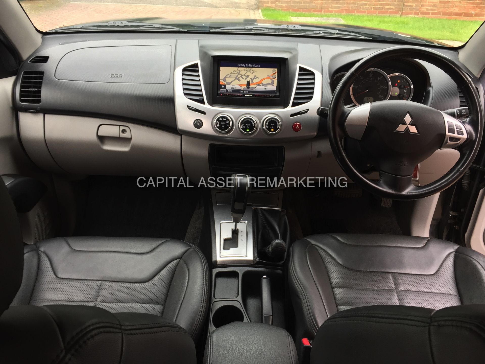 MITSUBISHI L200 'BARBARIAN' (2010 - 59 REG) 2.5 DI-D - AUTO - LEATHER - SAT NAV  - D/CAB  (TOP SPEC) - Image 13 of 19