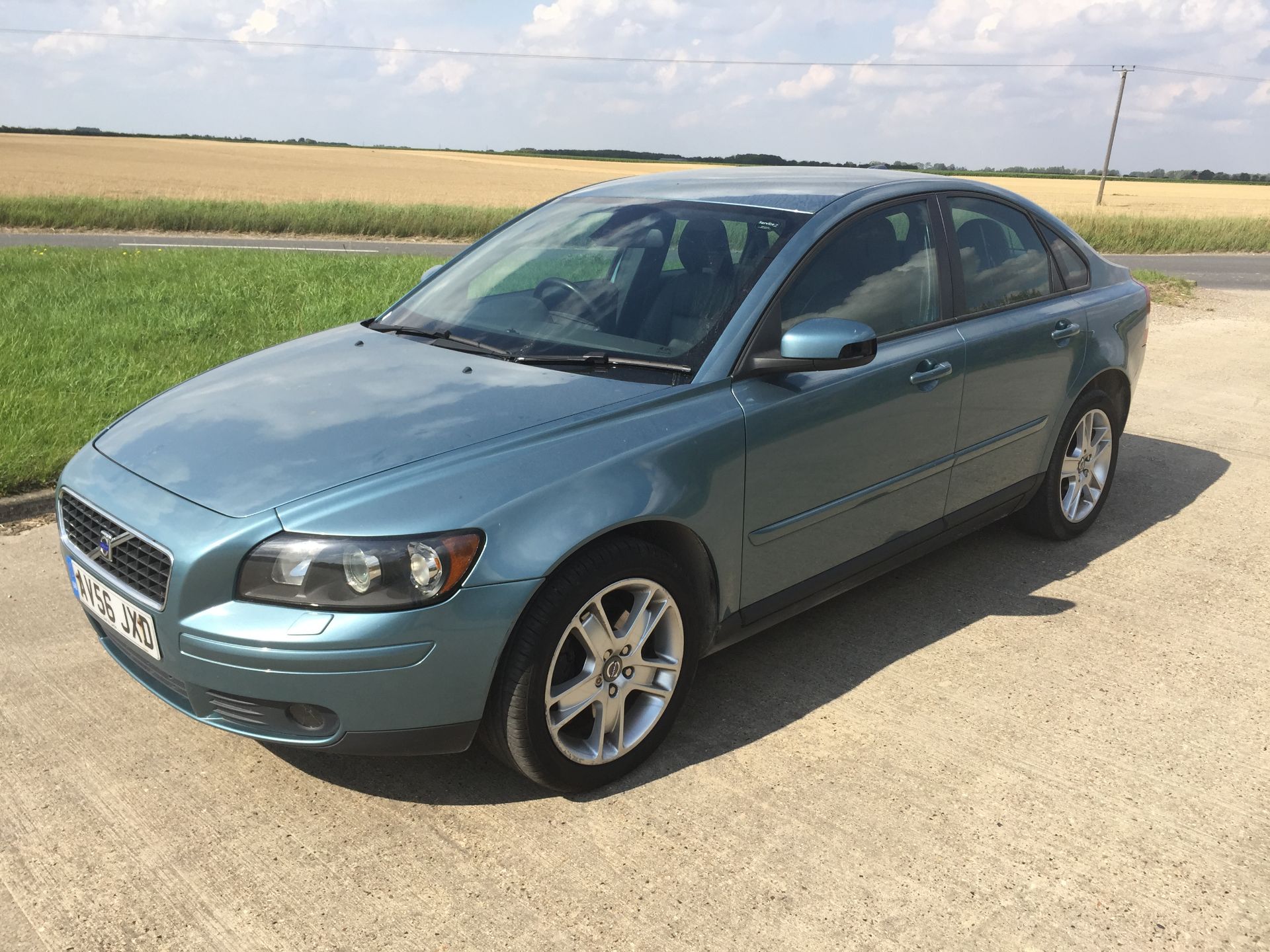 VOLVO S40 2.0 D 2006 (56) REG *AIR CON* CLIMATE CONTROL  6 SPEED GEARBOX CRUISE CONTROL FULL LEATHER