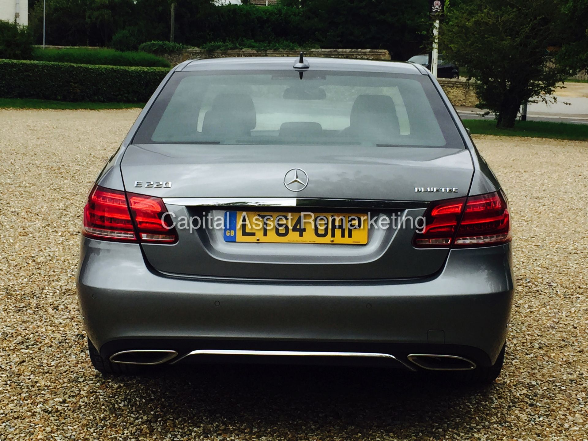 MERCEDES-BENZ E220 CDI 'BLUETEC' (2014 - 64 REG) LEATHER - AUTO - SAT NAV (1 OWNER FROM NEW) - Image 4 of 18