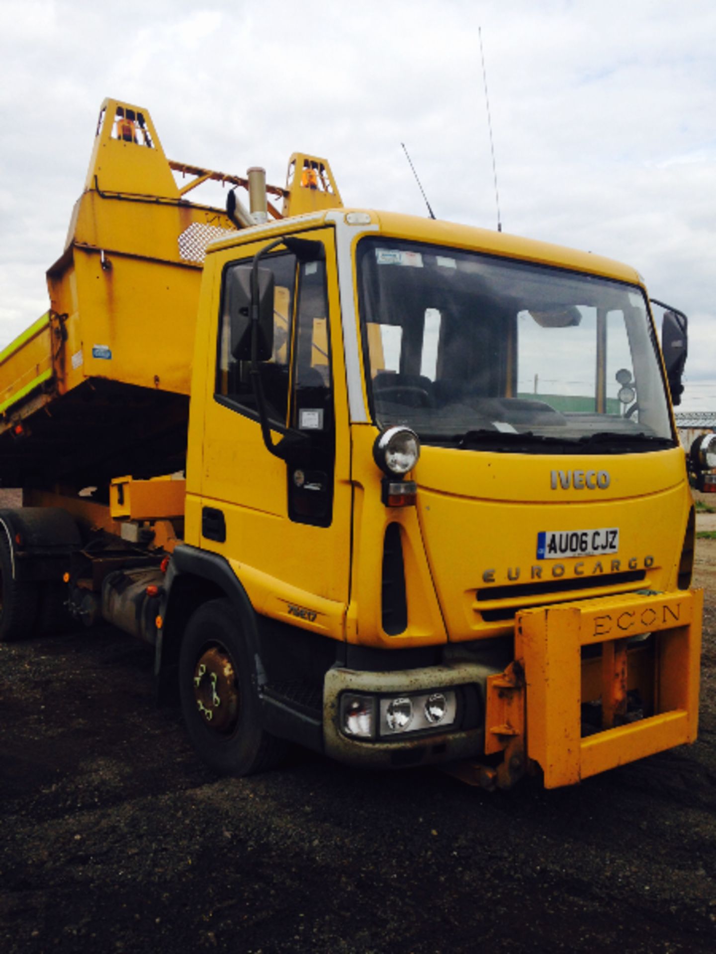 IVECO /E/ CARGO 75E17**TIPPER** (2006-06 REG)** EX LOCAL COUNCIL **
FULL SERVICE HISTORY