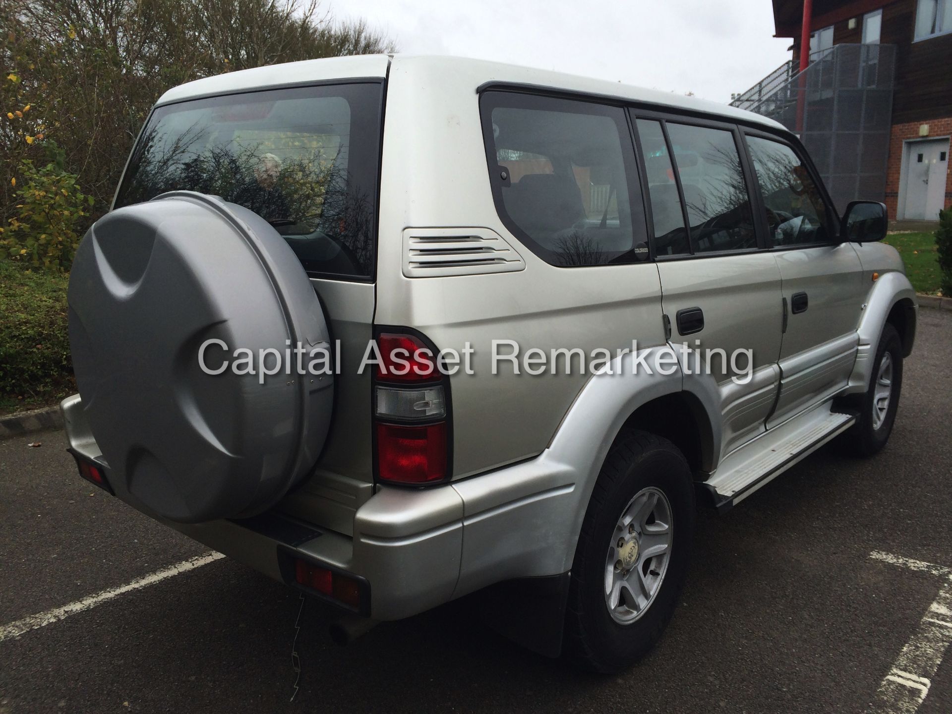 TOYOTA LANDCRUISER COLORADO 'GX AUTO' 3.0Ltr TD (1999 - T REG) 7 SEATER - AIR CON - NO VAT TO PAY !! - Image 4 of 23