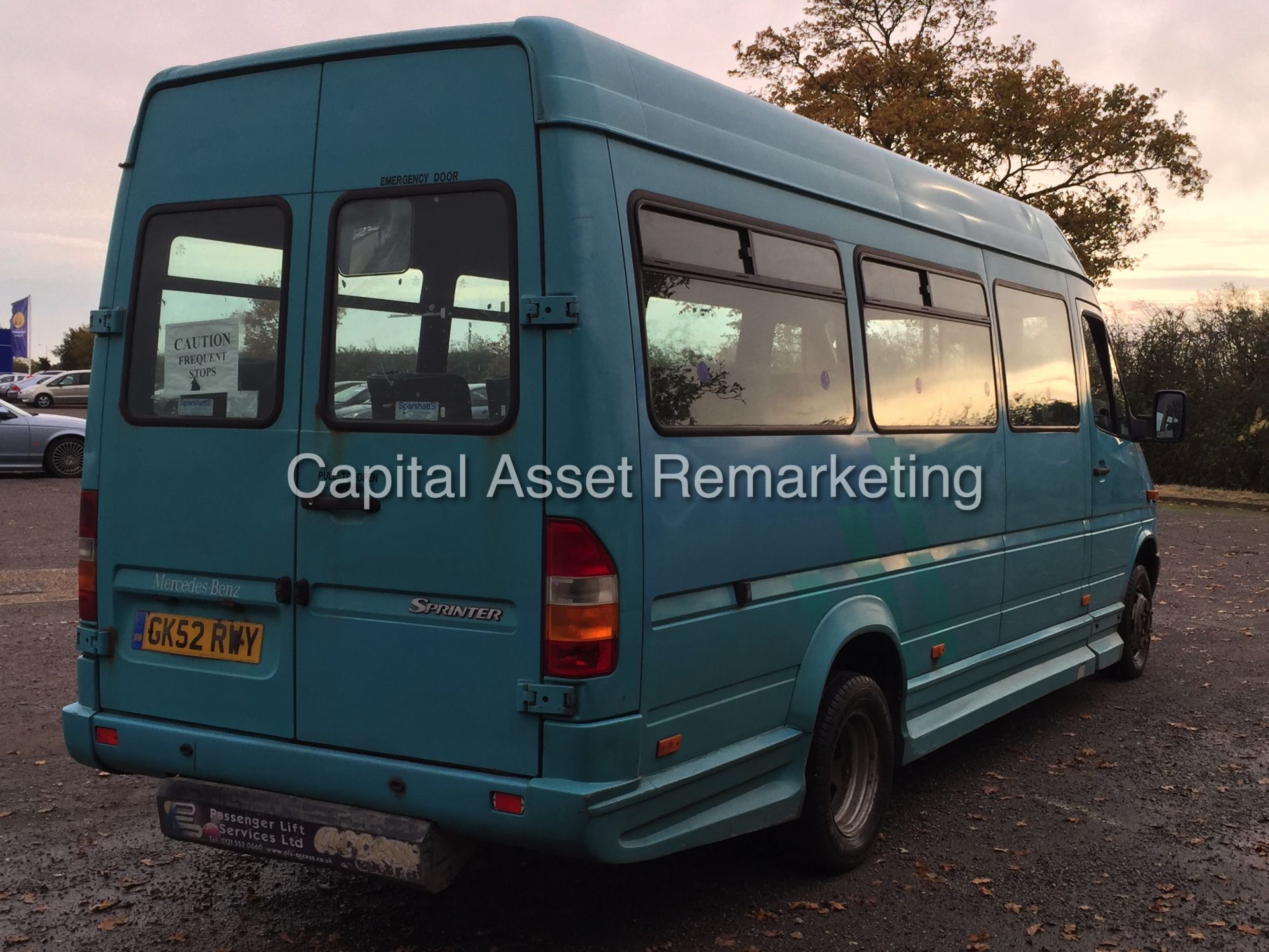 MERCEDES SPRINTER 411 CDI (2002 - 52 REG) LWB HI-ROOF - 16 SEATER MINI-BUS - 1 OWNER **AIR CON** - Image 7 of 12