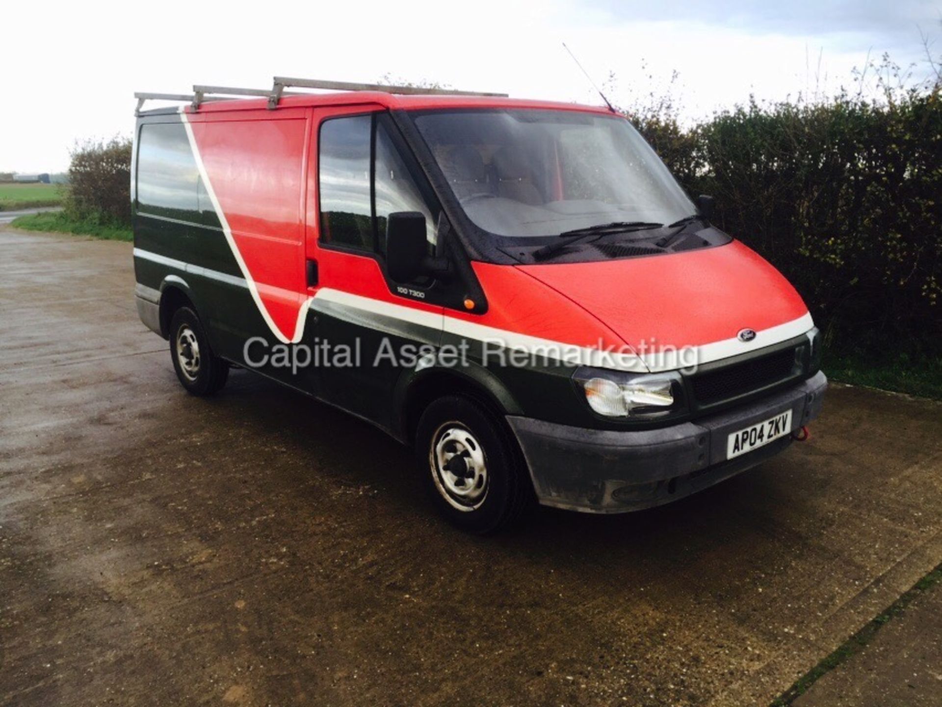FORD TRANSIT 100 T300 (2004 - 04 REG) 2.0 DIESEL '100 PS'  (ULTRA LOW MILES)
NO VAT TO (SAVE 20%)