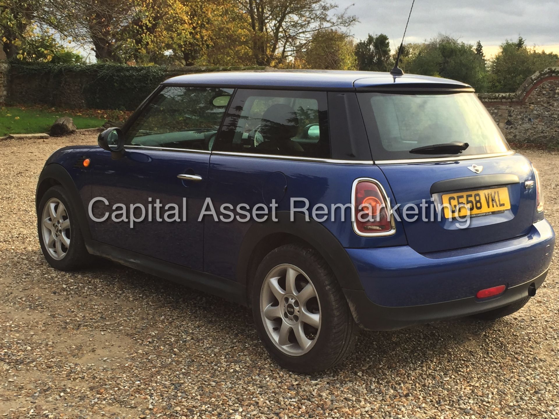 MINI 'ONE EDITION' (2008 - 58 REG) 1.4 PETROL - 6 SPEED - AIR CON - 1 FORMER KEEPER (NO VAT !!!) - Image 5 of 18