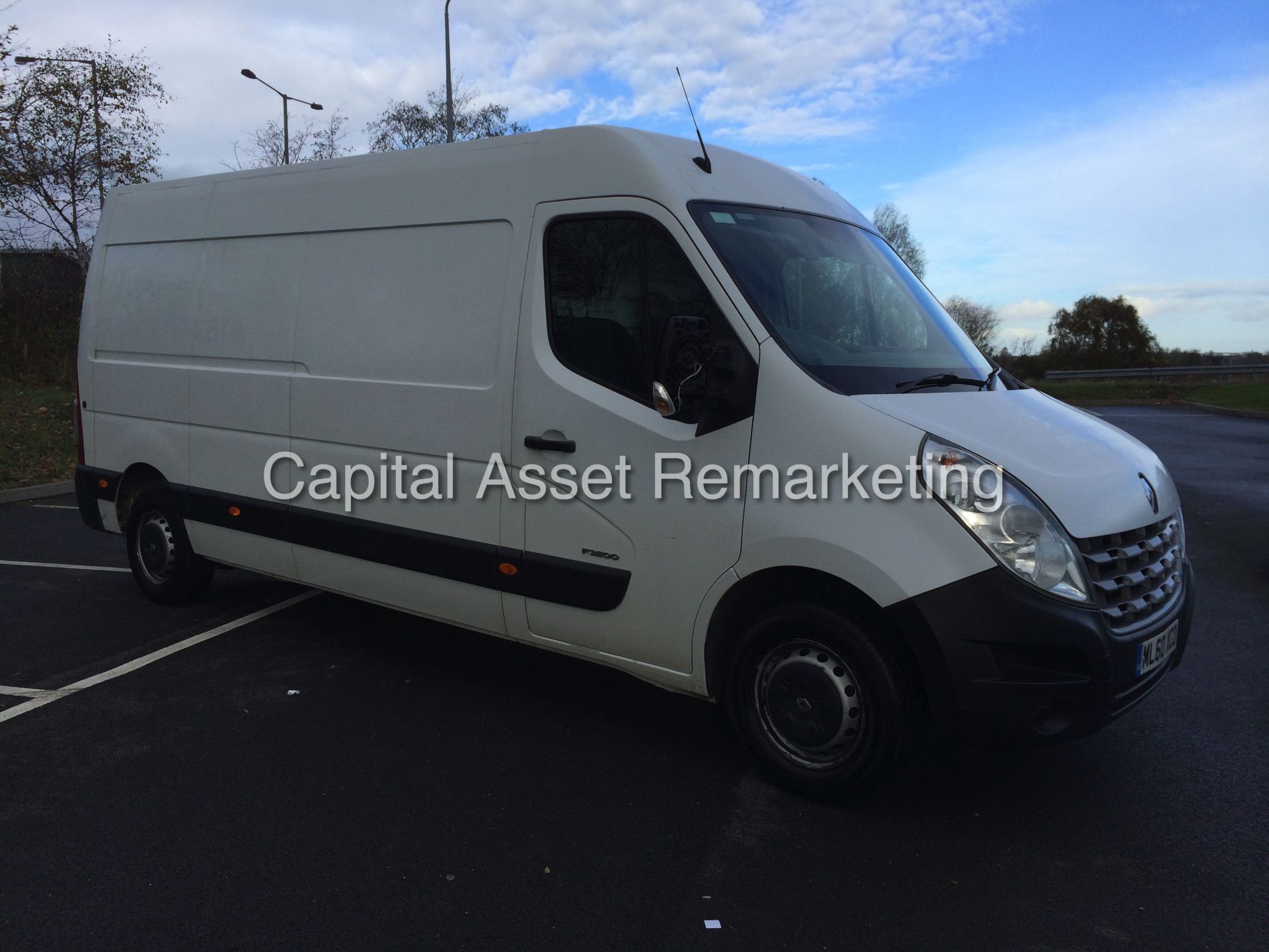 ON SALE ! RENAULT MASTER 2.3DCI 125BHP 6 SPEED EURO LWB (2011 MODEL - 60 REG) NEW SHAPE - SAT NAV - Image 3 of 12