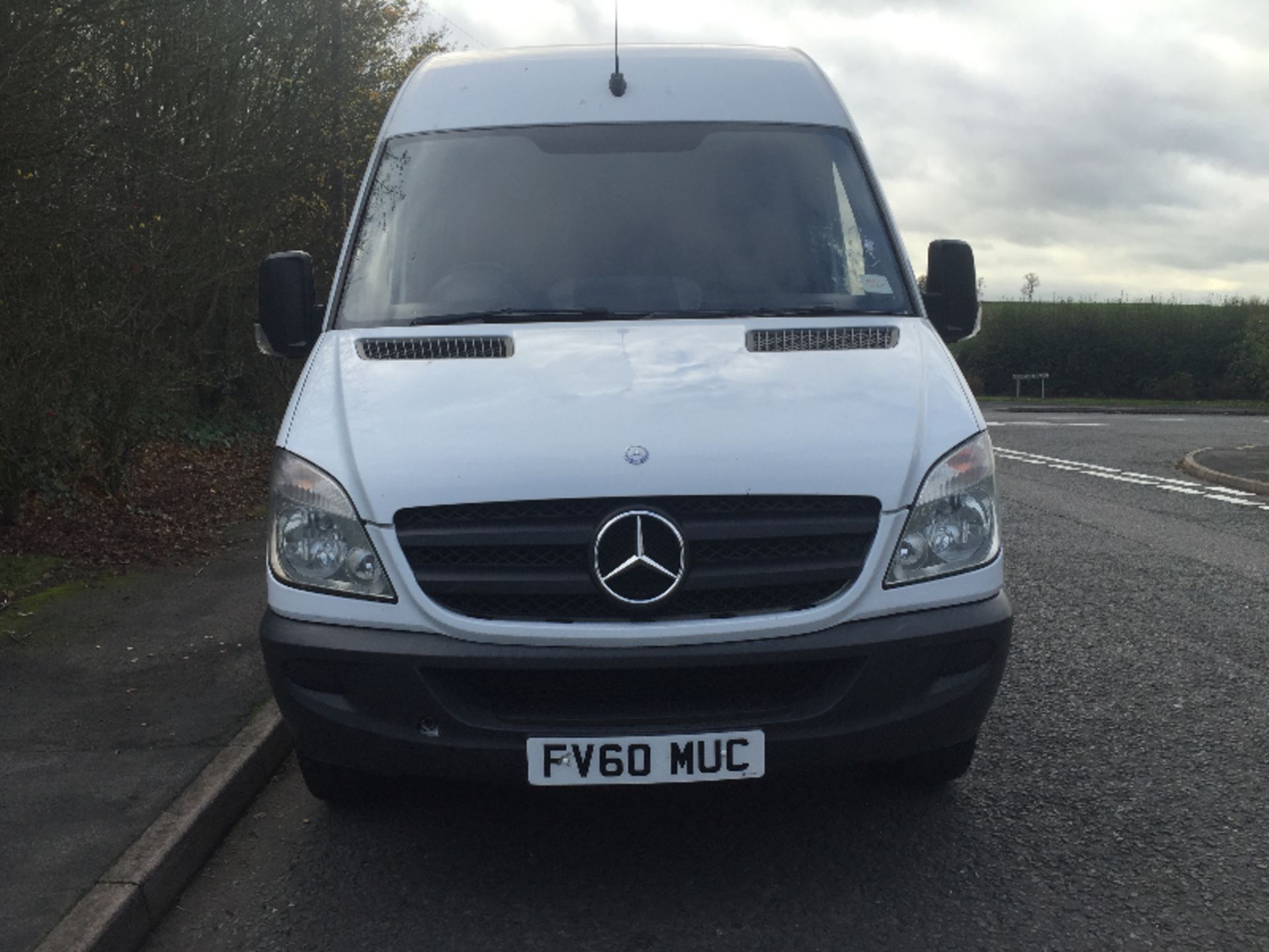 MERCEDES SPRINTER 313 CDI MWB *EURO 5* 2010(60) **108,084 MILES GENUINE** CRUISE CONTROL** - Image 2 of 12