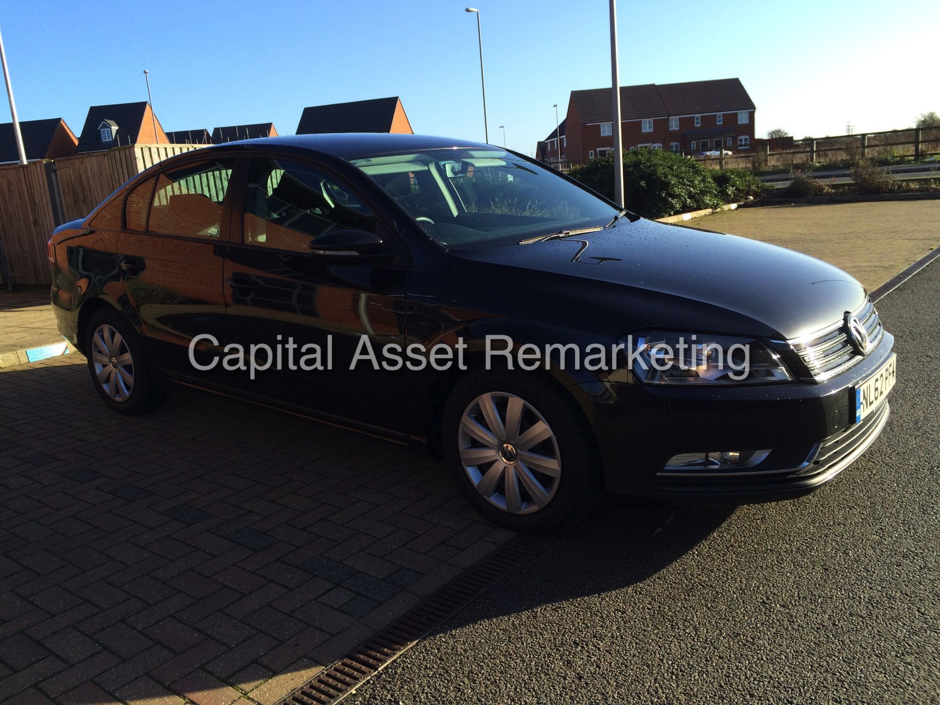 On Sale ! VW PASSAT 'SALOON' (2013 SPEC) 1.6 TDI - 6 SPEED 'BLUEMOTION' (1 OWNER - AIR CON) - Image 3 of 19