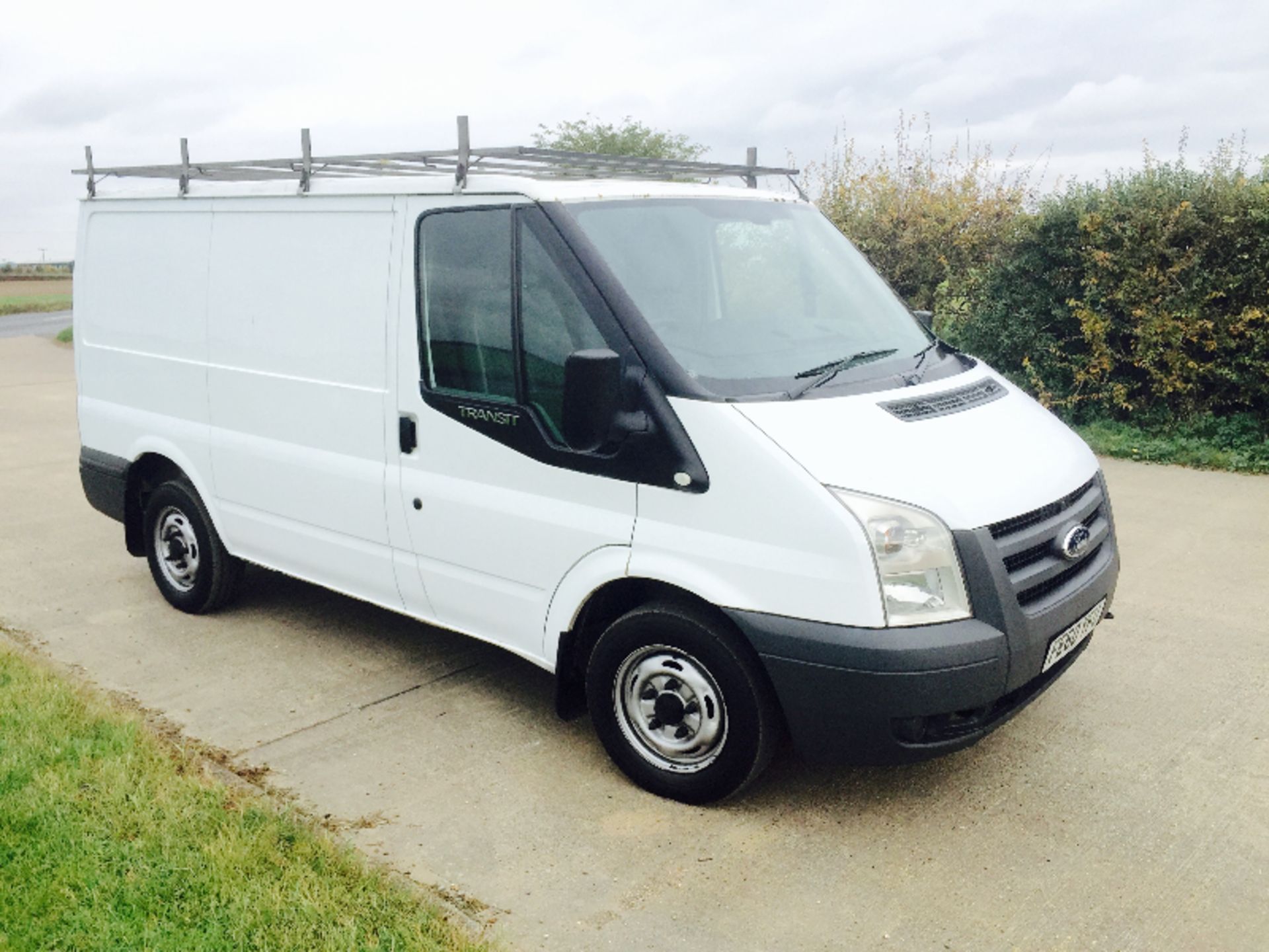 FORD TRANSIT T280 TDCI FWD 2010(60) REG **SWB**LOW ROOF** FORD'S BEST SELLING VAN FOR **9 YEARS**