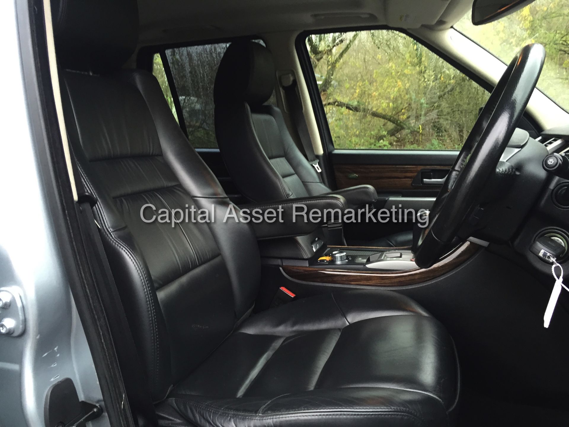 RANGE ROVER SPORT TDV6 'HSE' (2008 - 58 REG) AUTO TIP-TRONIC - LEATHER - SAT NAV (GREAT SPEC !!!) - Image 11 of 26