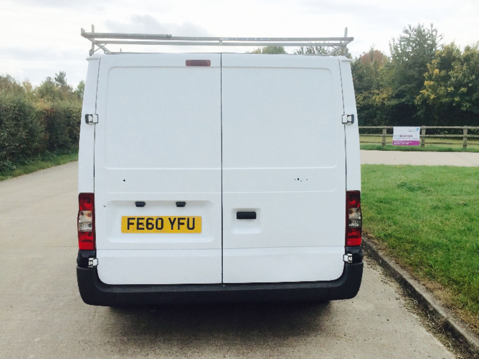 FORD TRANSIT T280 TDCI FWD 2010(60) REG **SWB**LOW ROOF** FORD'S BEST SELLING VAN FOR **9 YEARS** - Image 11 of 11