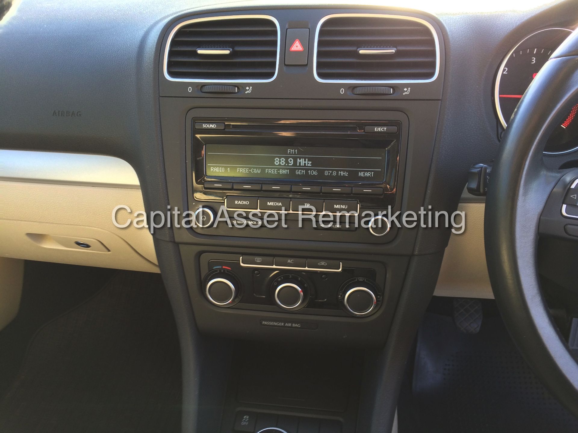 (ON SALE) VOLKSWAGEN GOLF 2.0 TDI (GT) MODEL GTTDI- 61 REG - 1 COMPANY OWNER - 5 DOOR - FSH - LOOK - Image 22 of 28