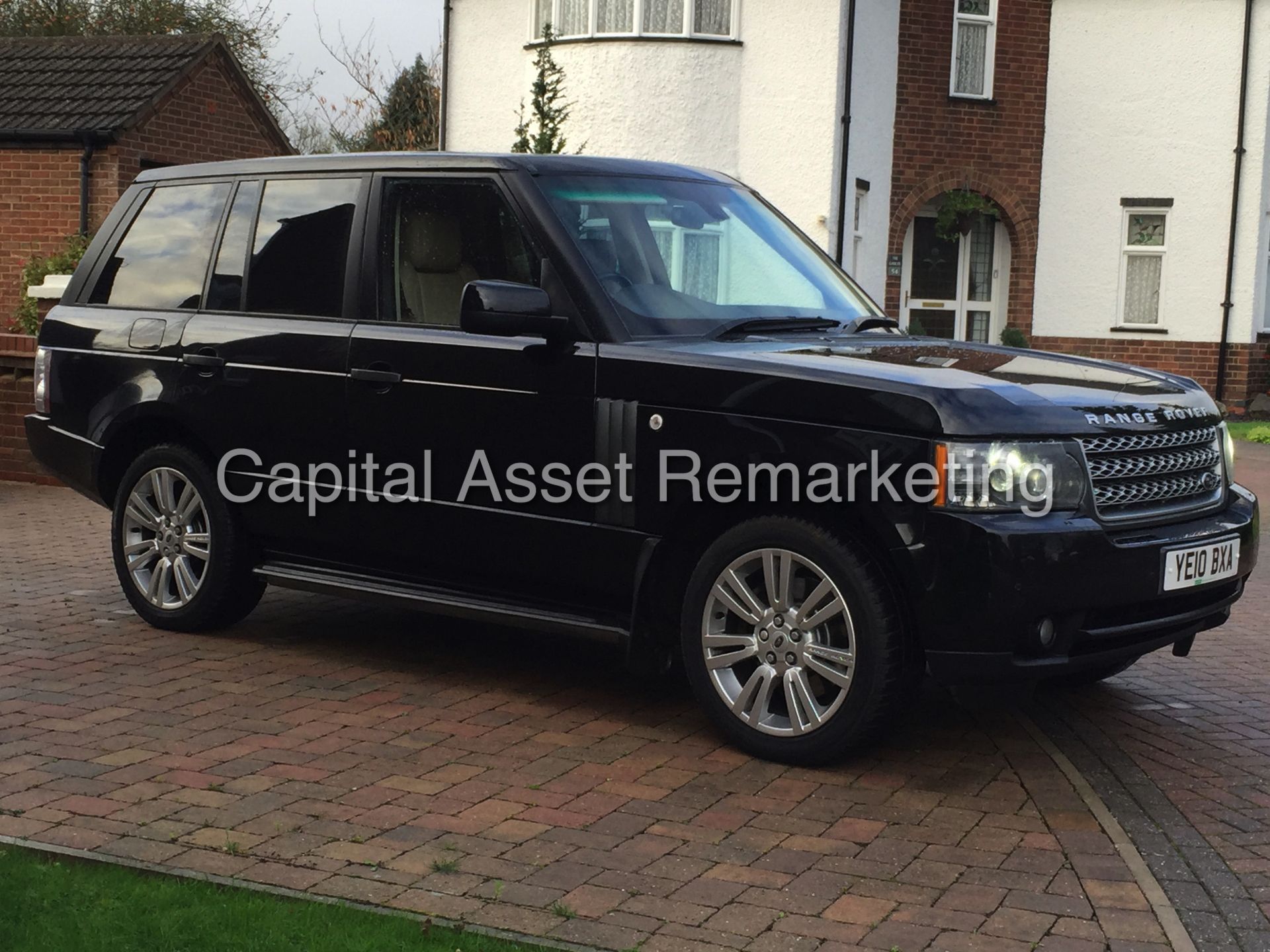 (ON SALE) RANGE ROVER VOGUE 'SE' (2010 - 10 REG) 3.6 TDV8 - AUTO 'HUGE SPEC - FULL HISTORY' (NO VAT) - Image 5 of 33