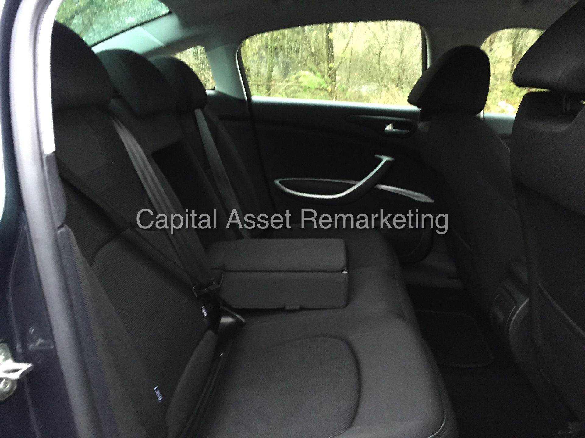 (ON SALE)CITROEN C5 'VTR+' (2008 - 08 REG) 'HDI - DIESEL' - AIR CON - STAMPED HISTOR - NO VAT !!! - Image 13 of 20